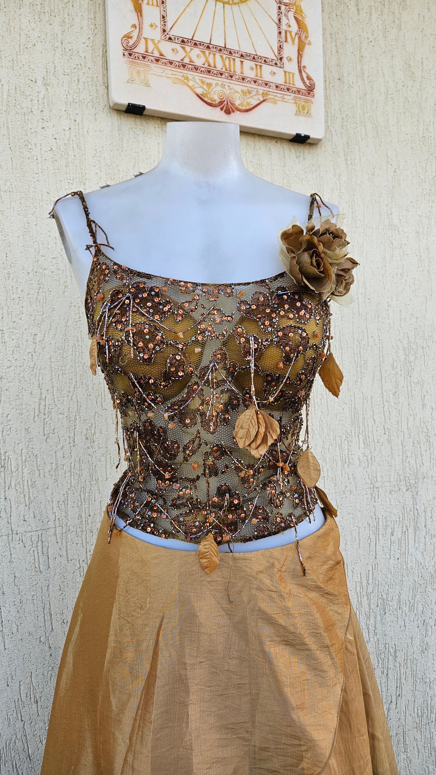 Conjunto de tonos marrones y beiges