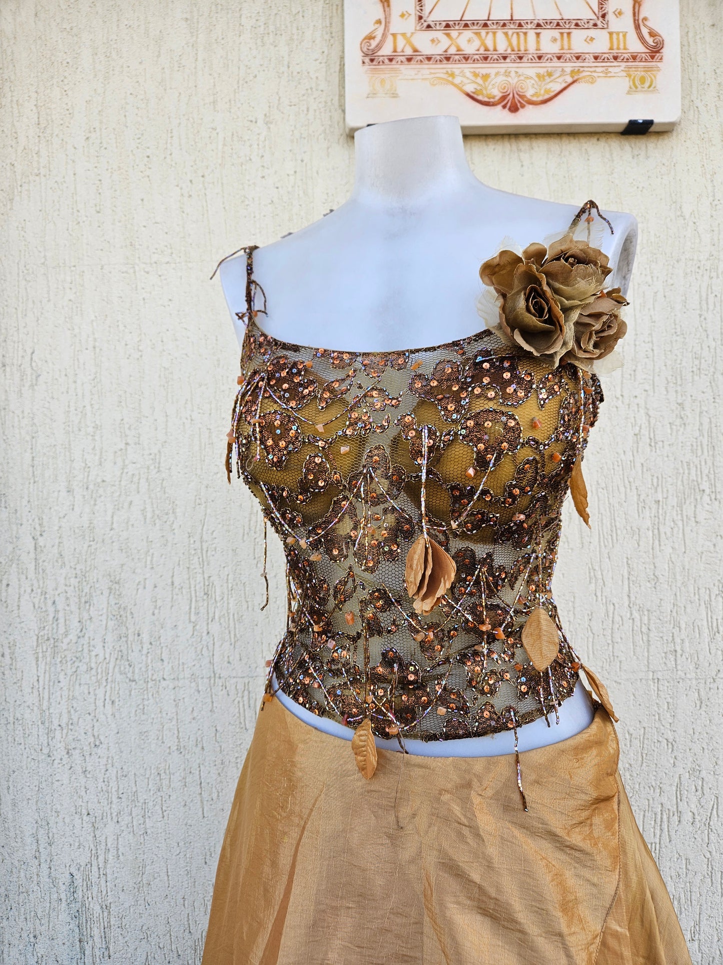 Conjunto de tonos marrones y beiges