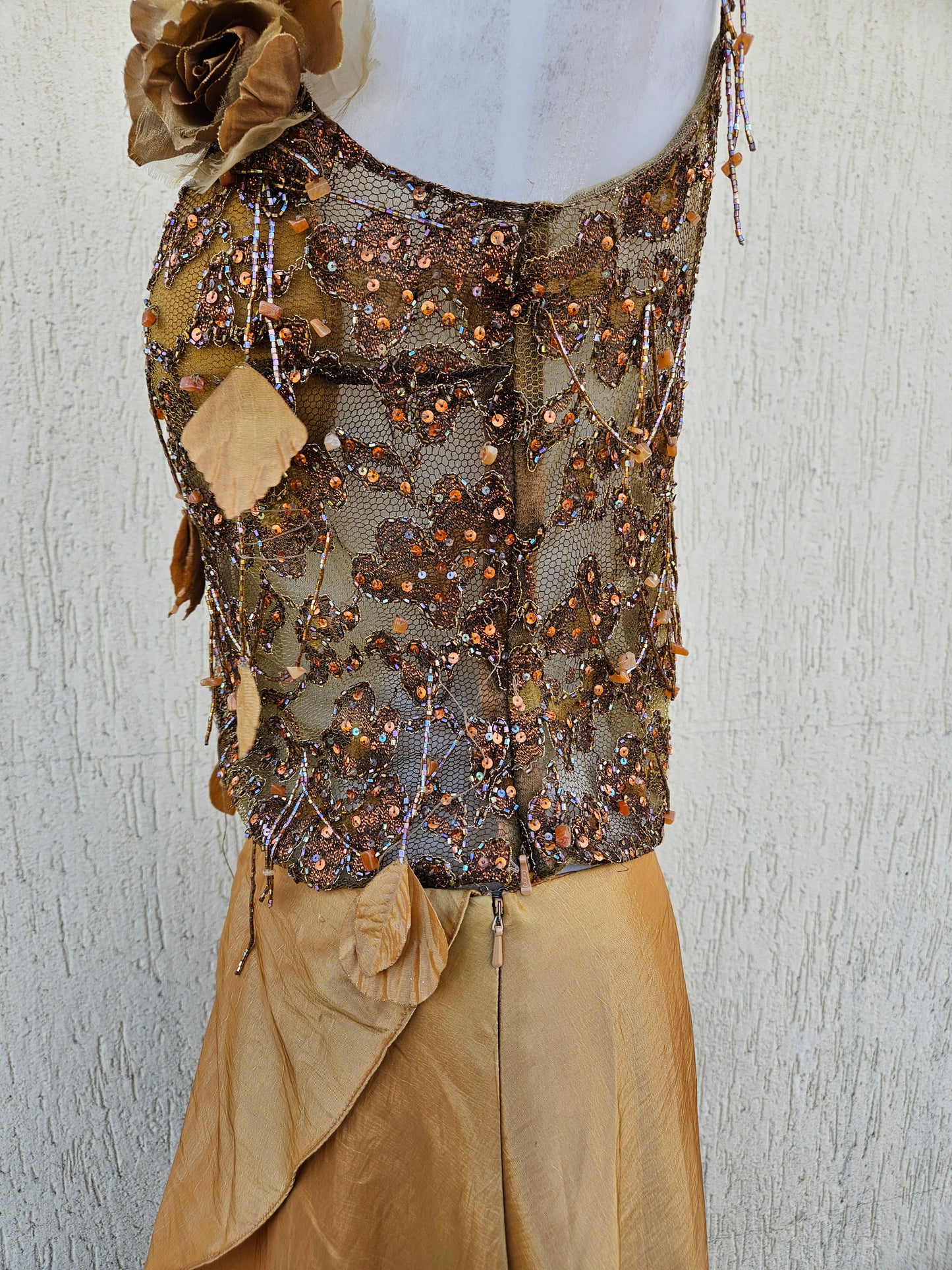 Conjunto de tonos marrones y beiges