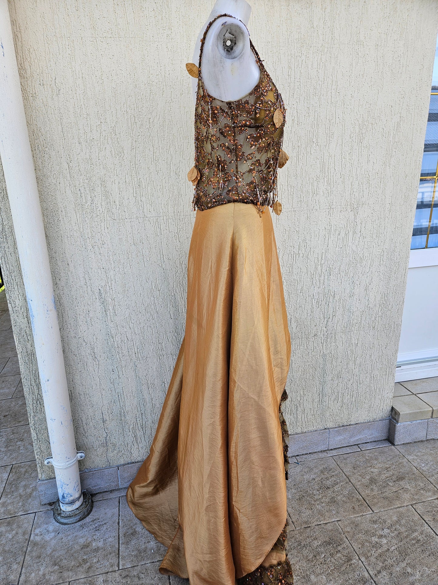 Conjunto de tonos marrones y beiges