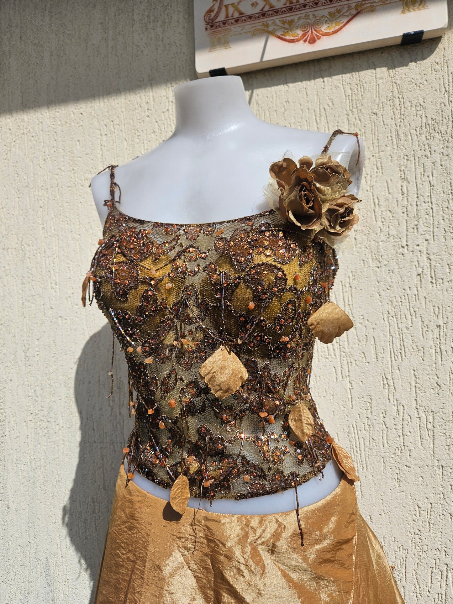 Conjunto de tonos marrones y beiges