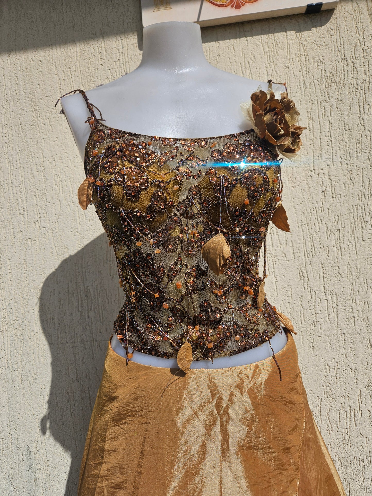 Conjunto de tonos marrones y beiges