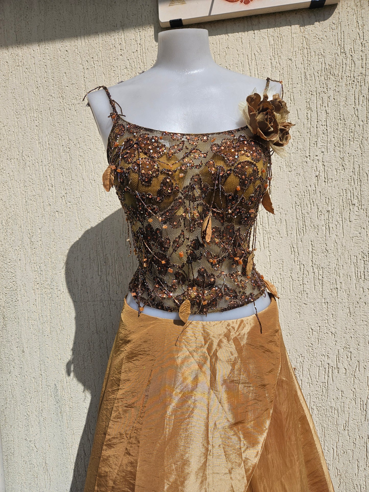 Conjunto de tonos marrones y beiges