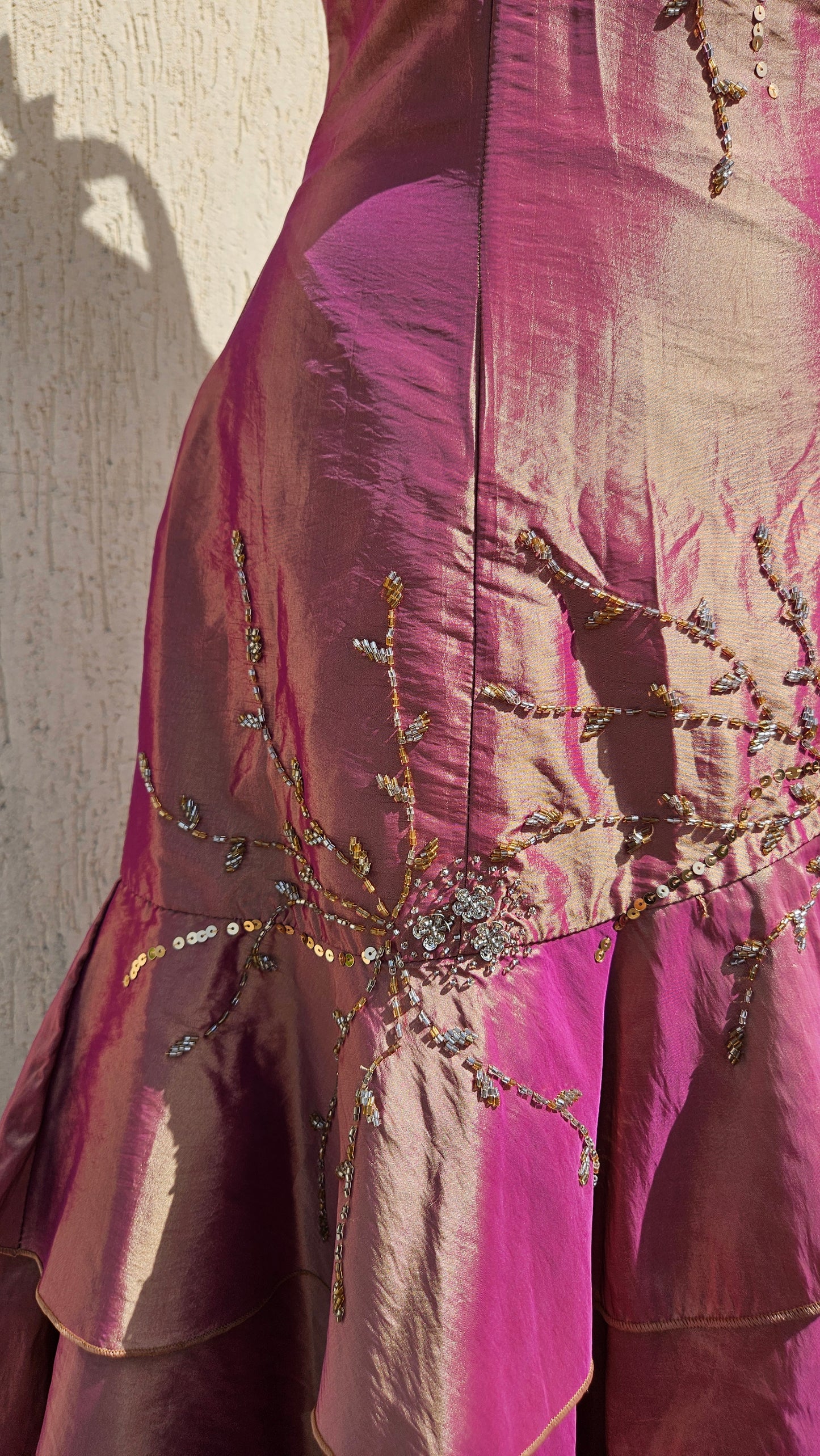 Robe dos nu irisée