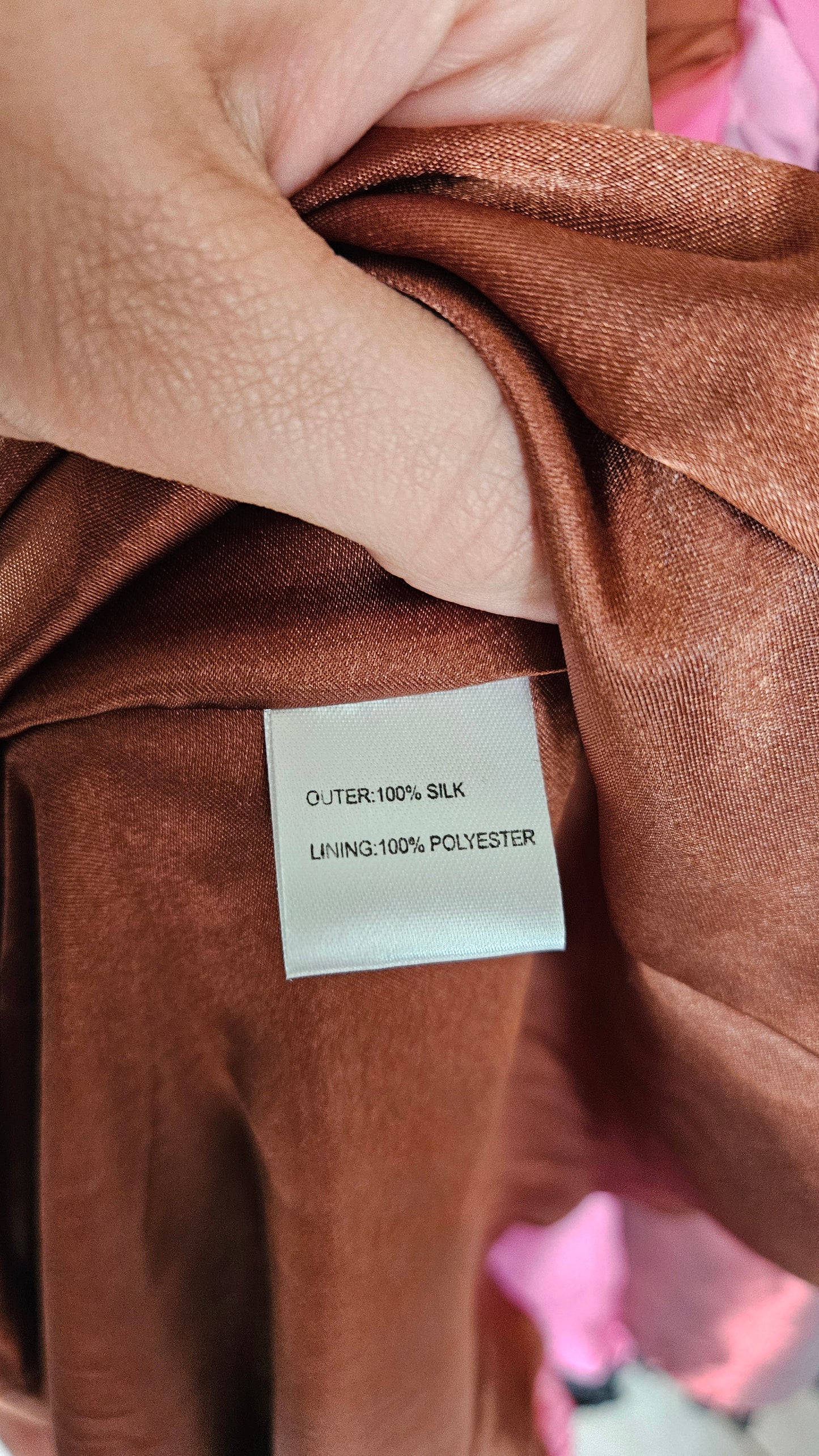 Robe en soie marron et rose