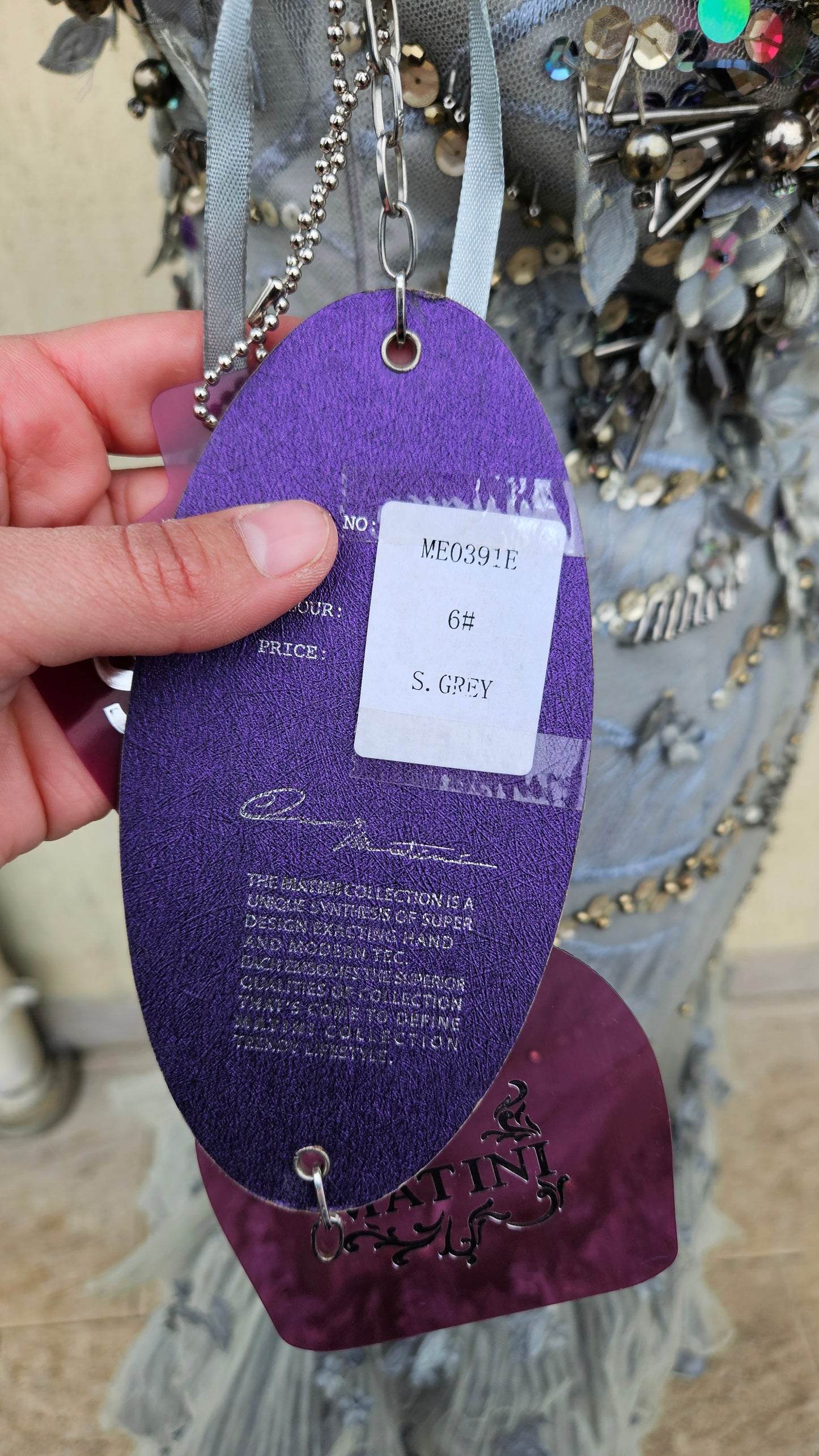 Maxi robe brodée grise