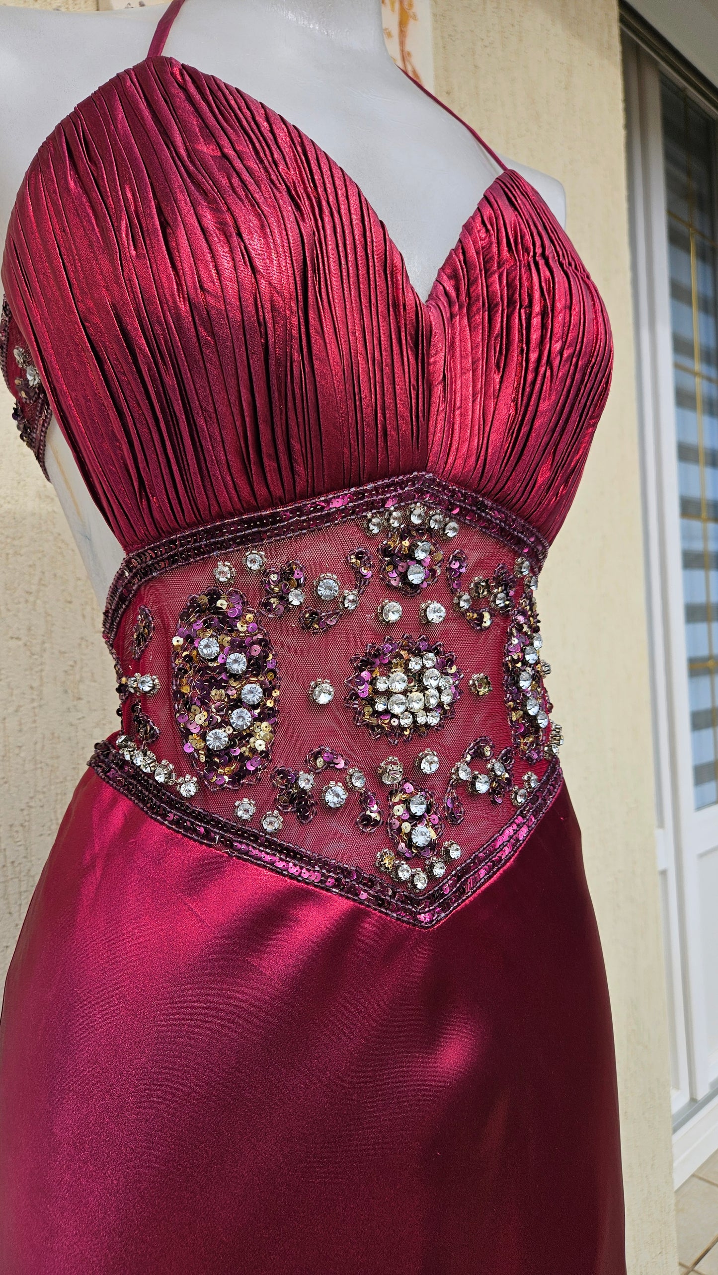 Maxi robe dos nu brodée