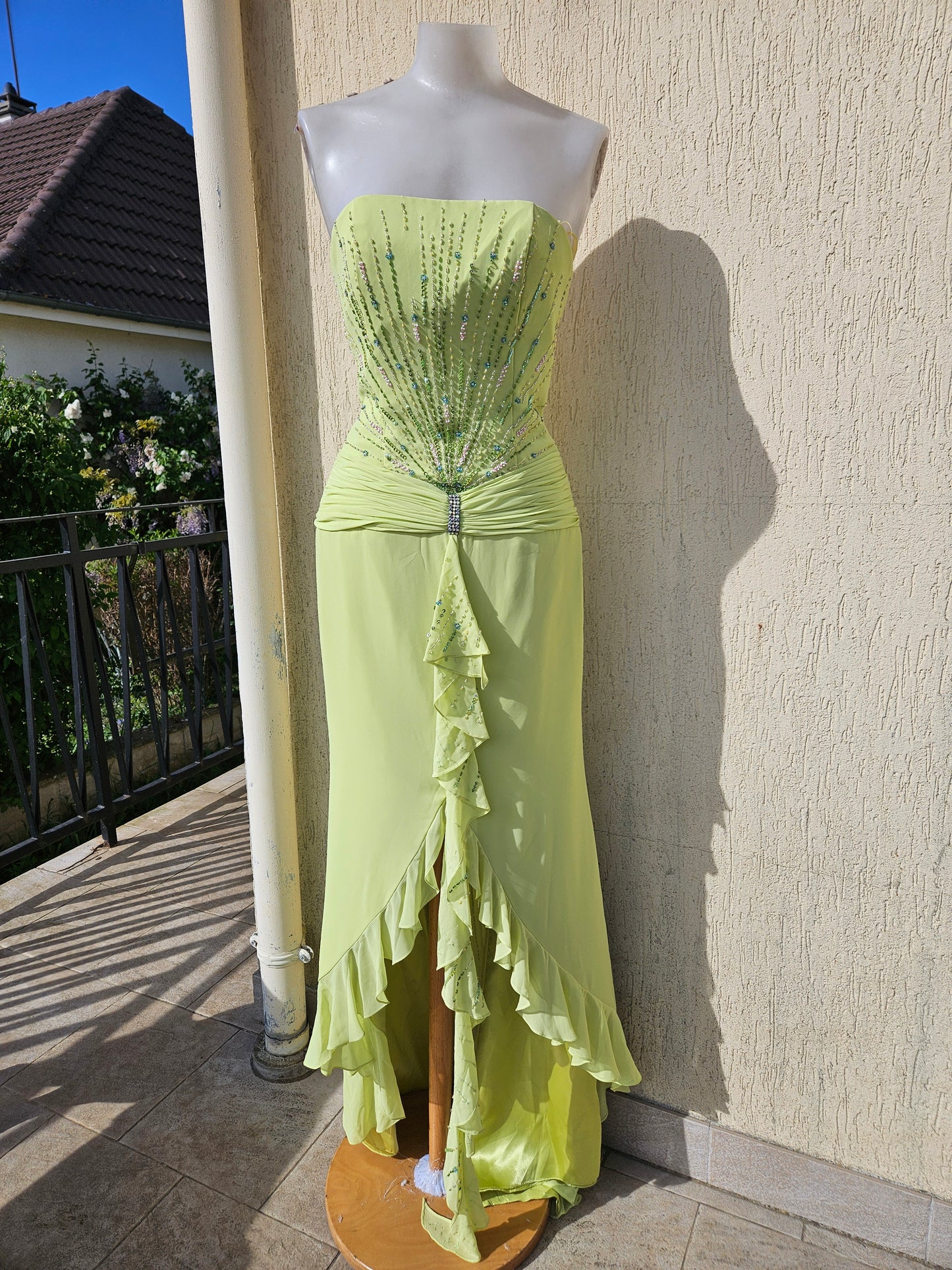 Embroidered green strapless dress