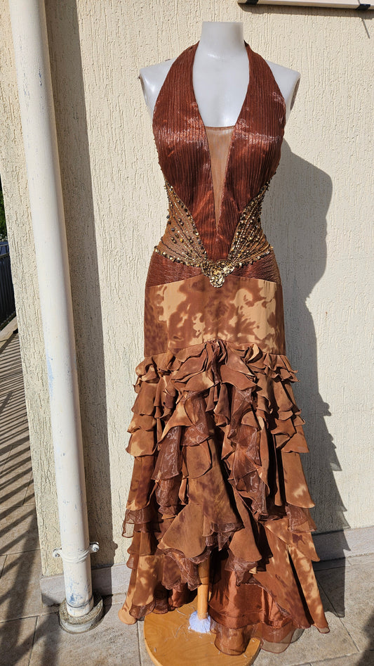 Robe dos nu brodée marron