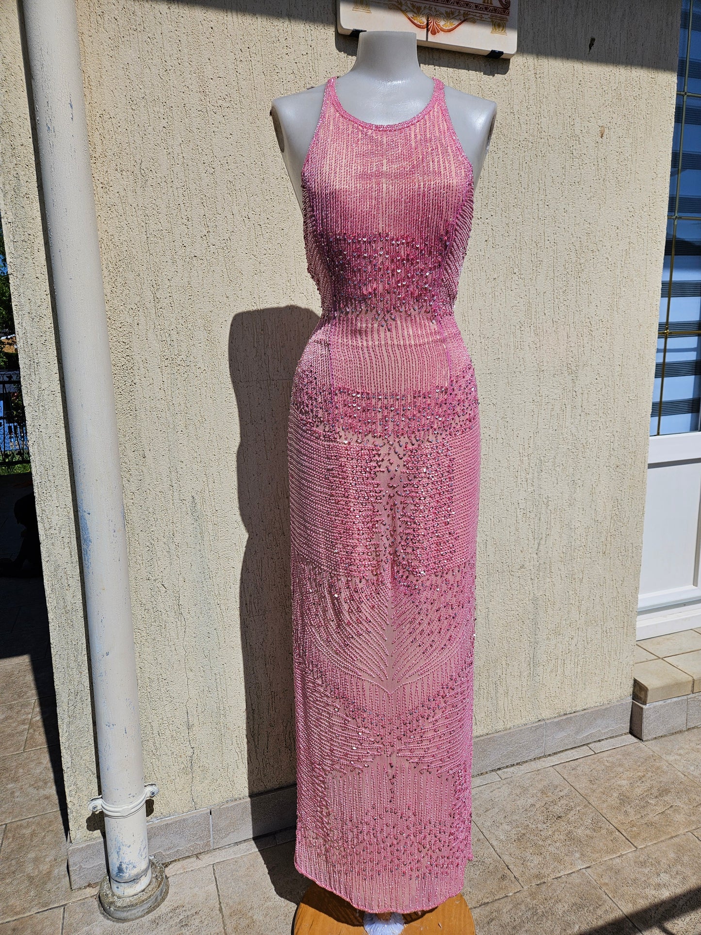 Robe rose en soie brodée Adrianna Papell