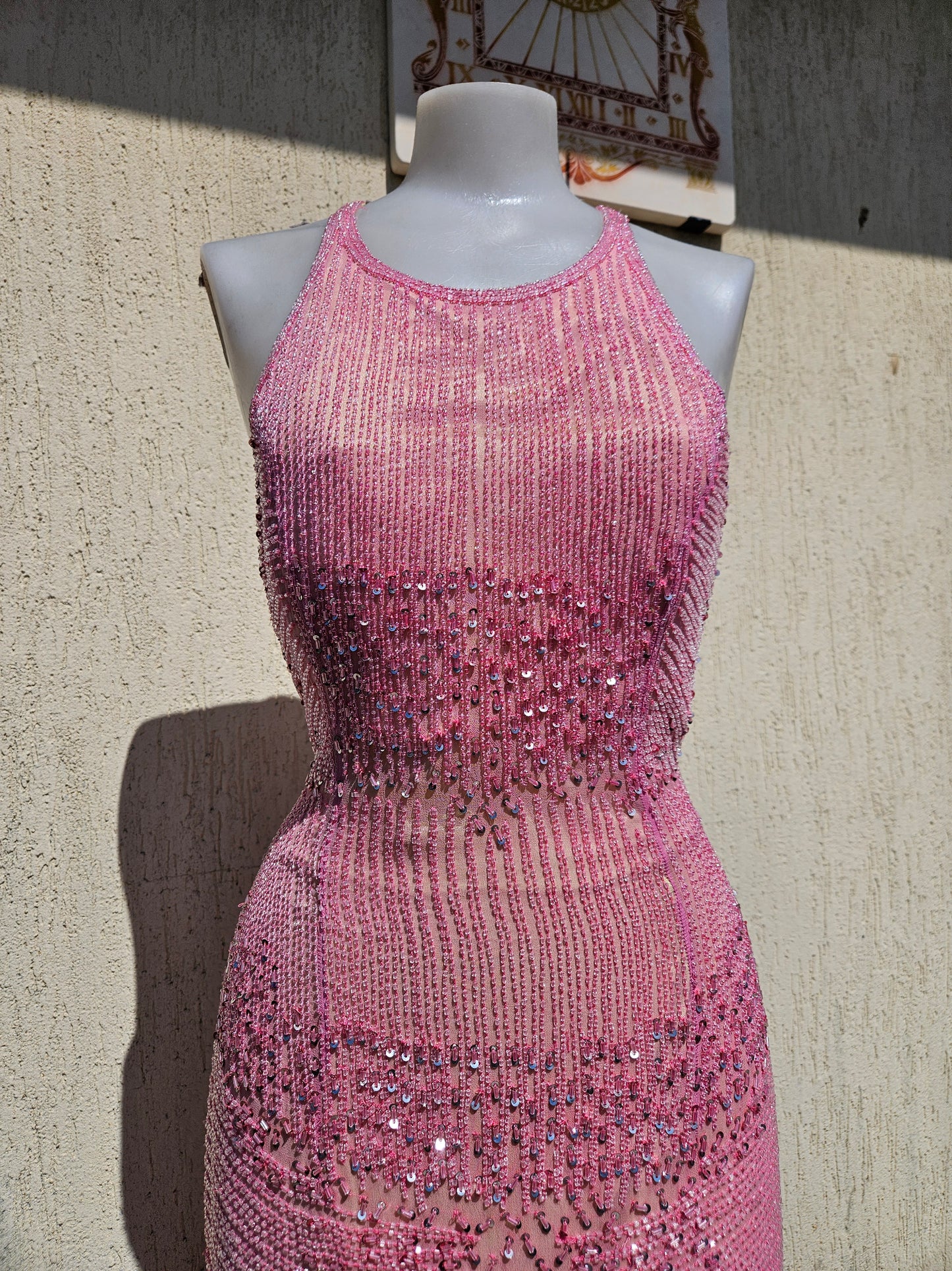 Robe rose en soie brodée Adrianna Papell