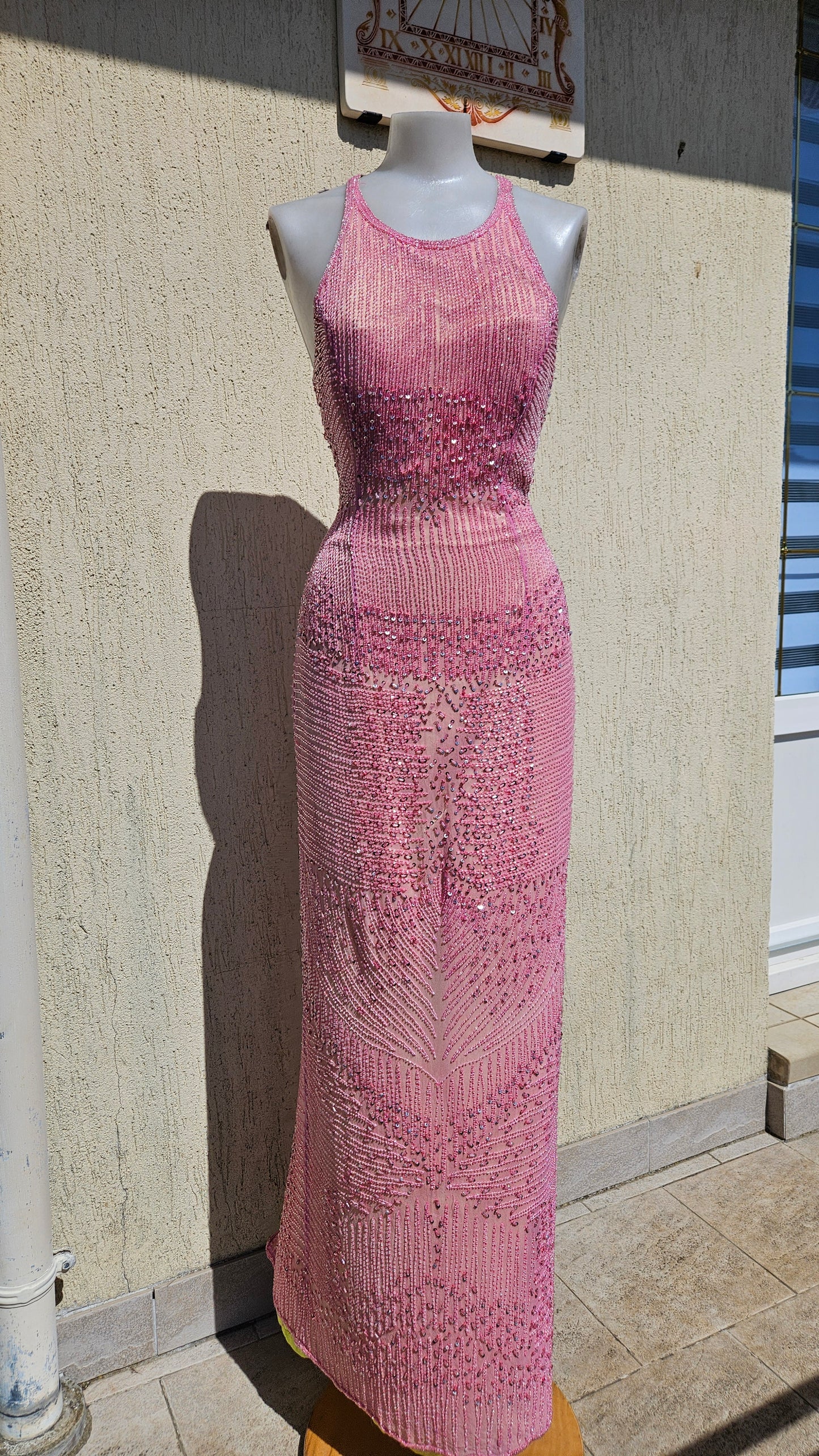 Robe rose en soie brodée Adrianna Papell