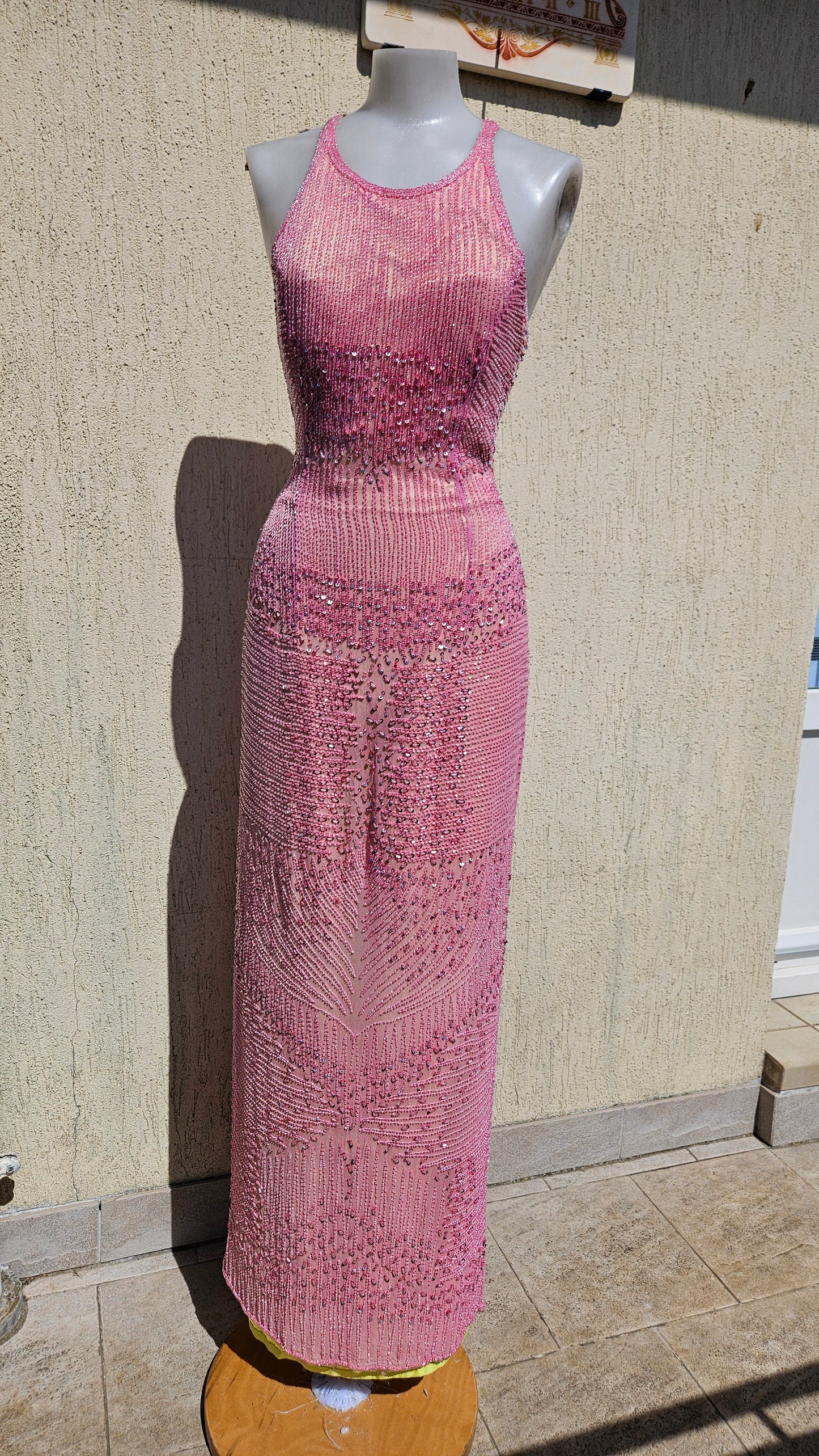 Robe rose en soie brodée Adrianna Papell