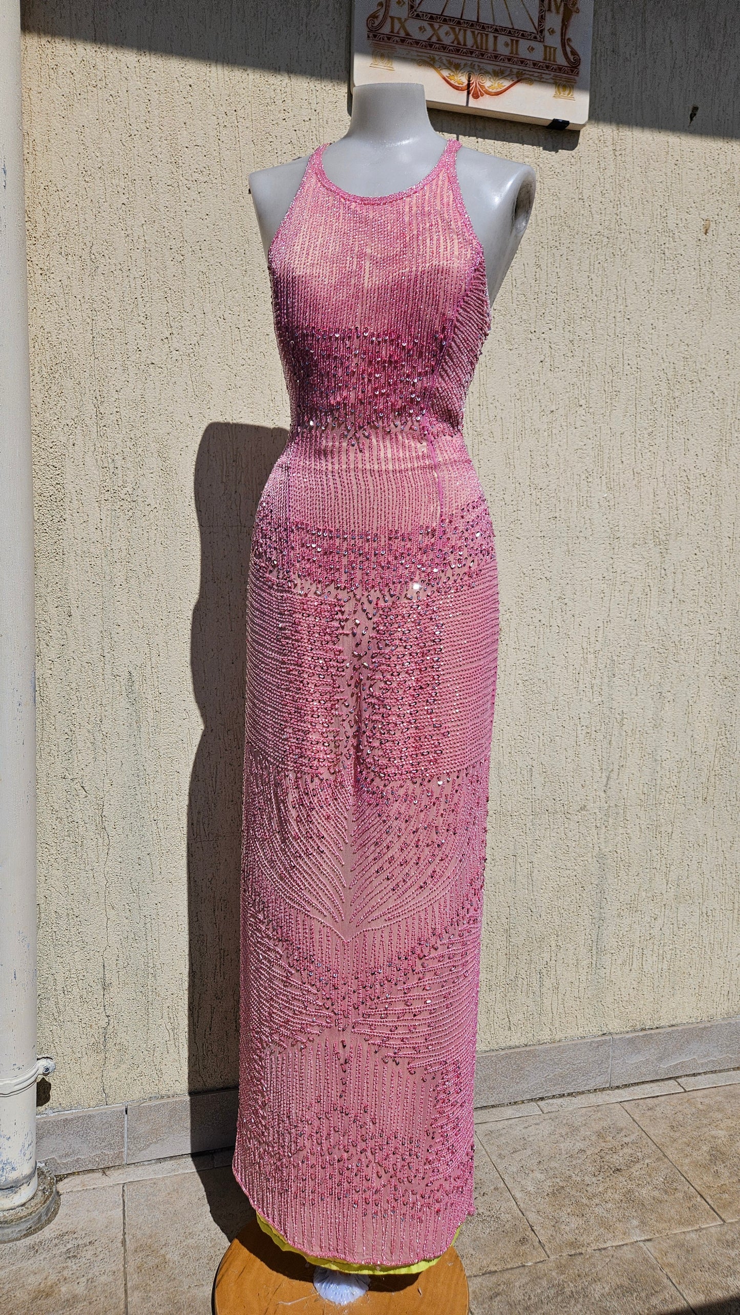 Robe rose en soie brodée Adrianna Papell