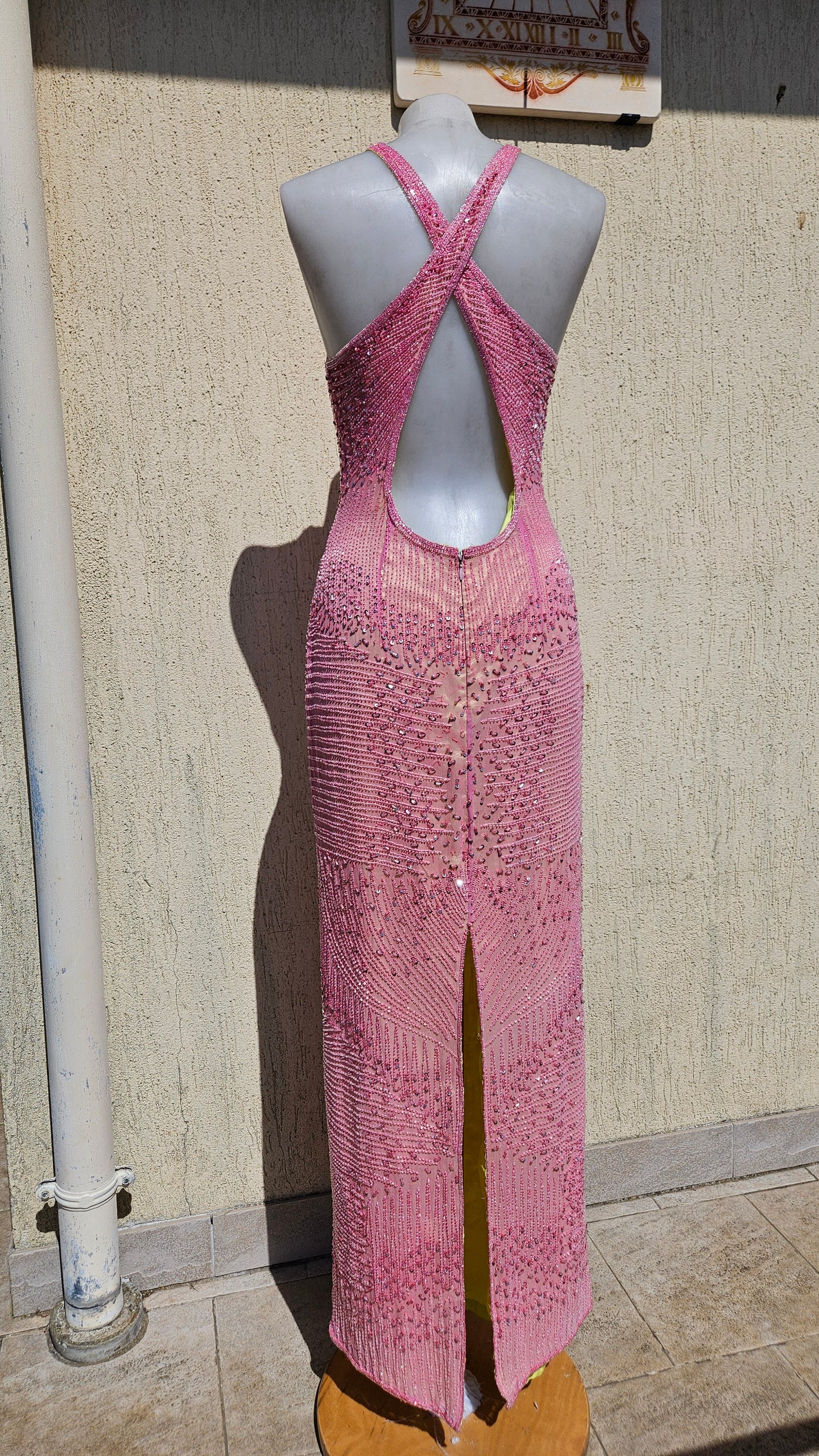 Robe rose en soie brodée Adrianna Papell