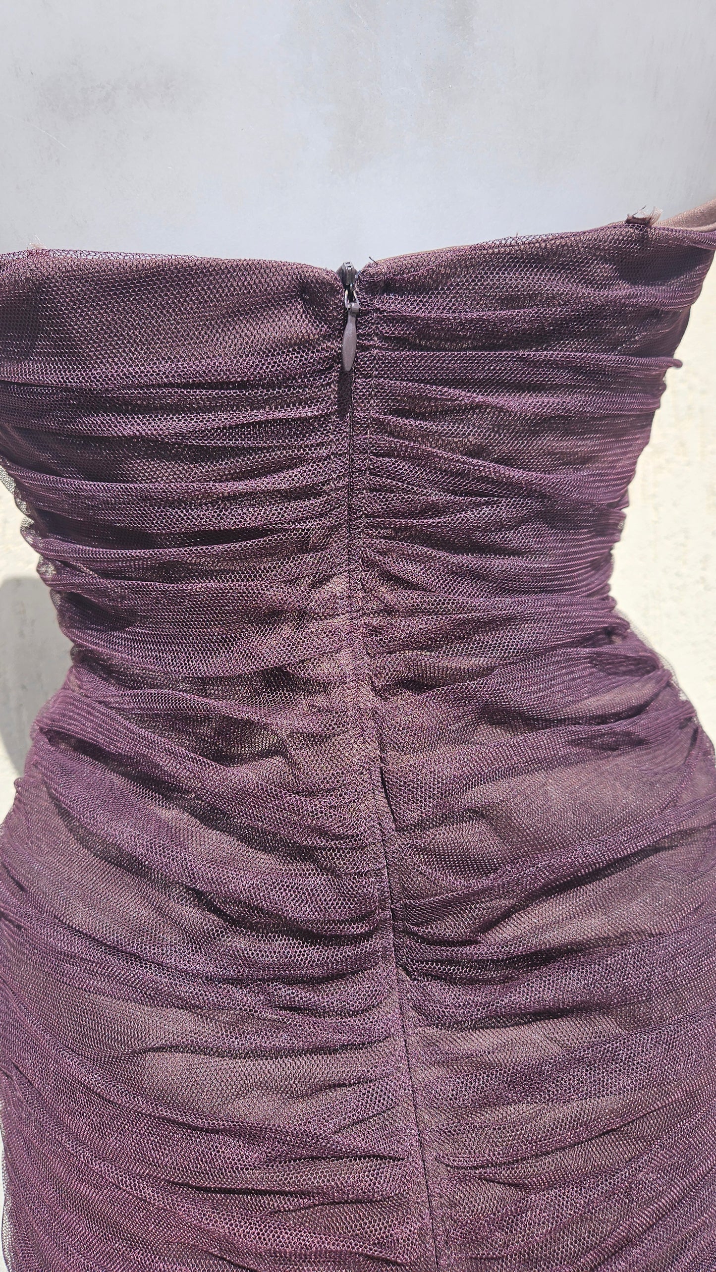 Robe marron à volants Caché