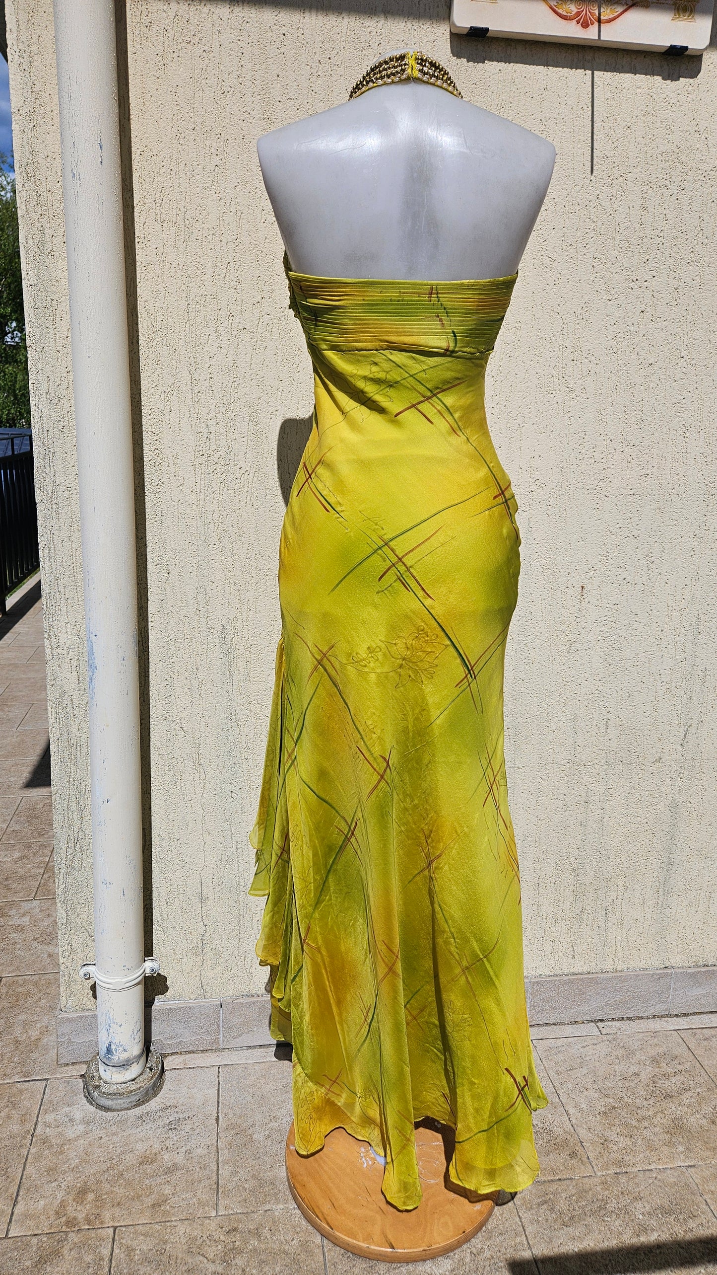 Robe jaune en soie brodée Fayazi
