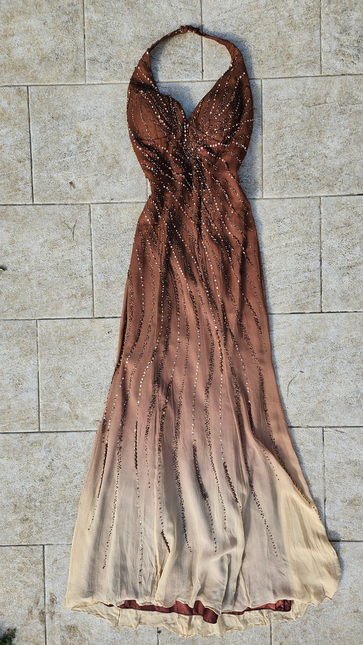 Vestido de seda degradado marrón y beige