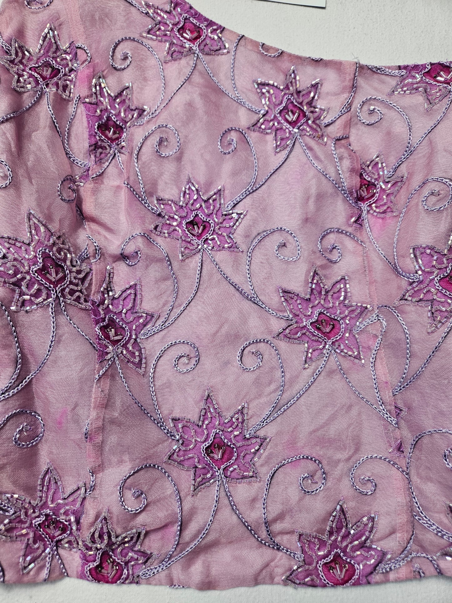 Haut asymétrique brodé lila