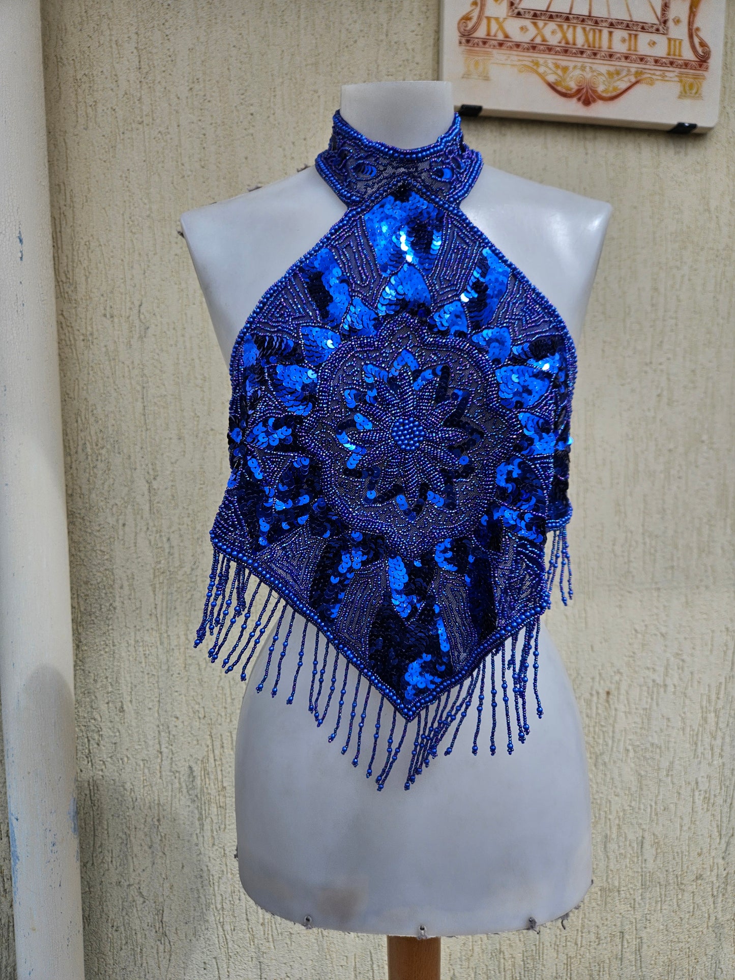 Dos nu brodé bleu