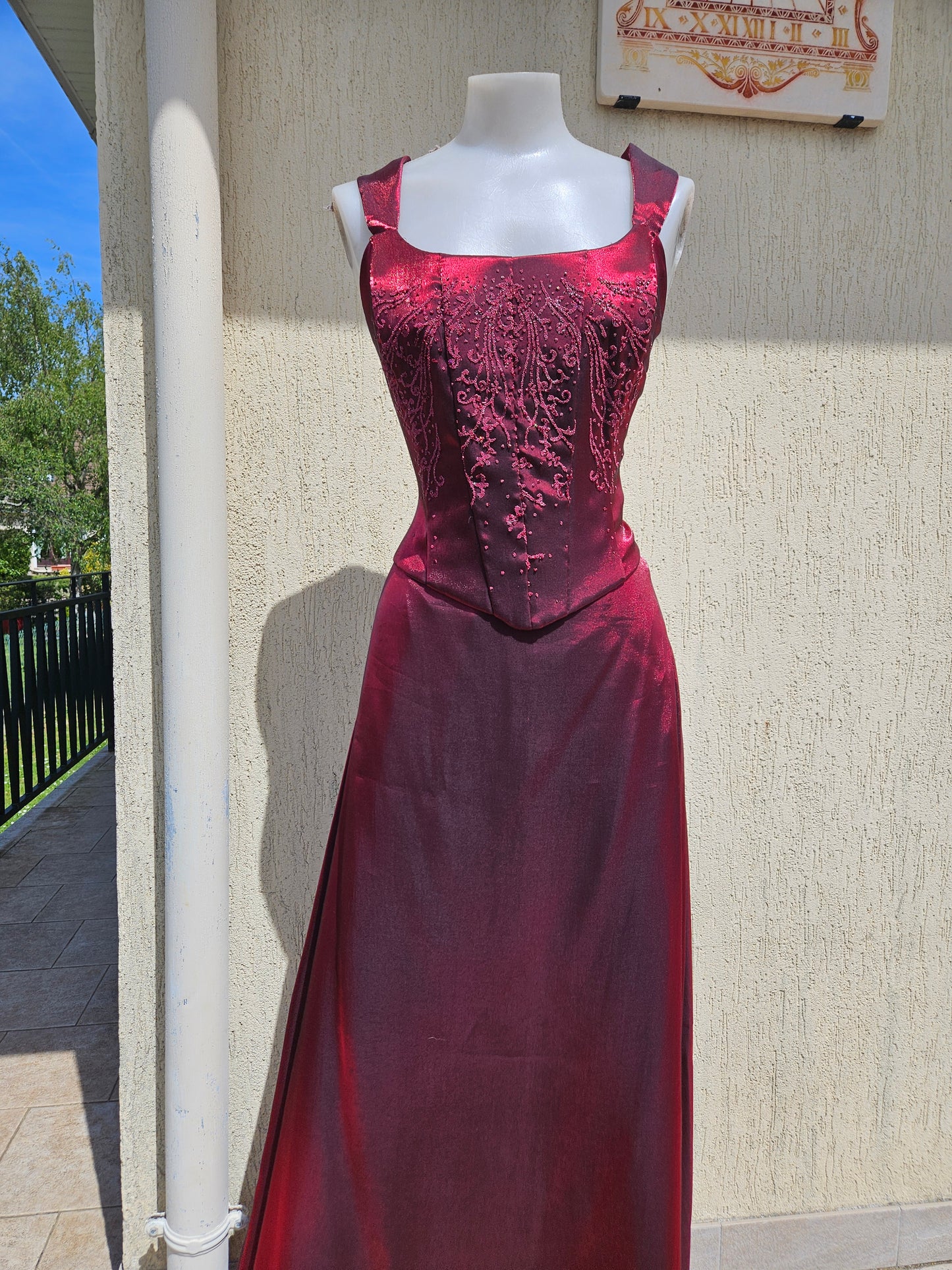 Ensemble bordeaux Yve London