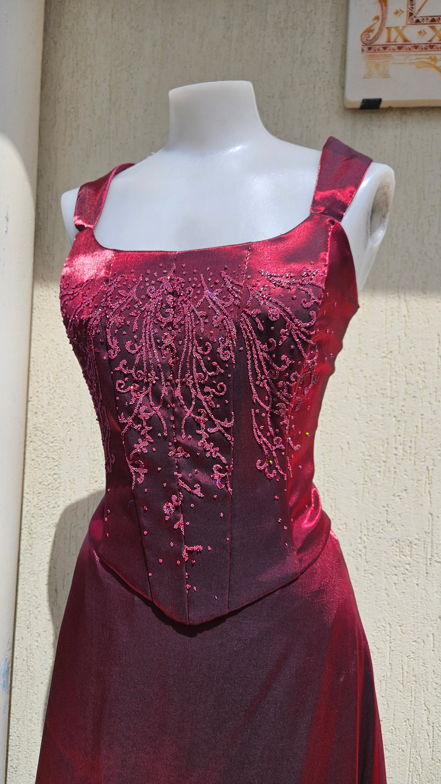 Ensemble bordeaux Yve London