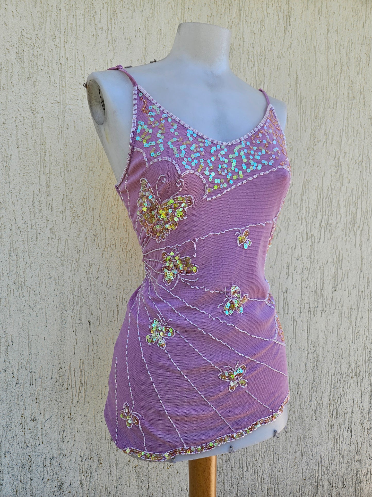 Haut en voile brodé rose motifs papillons