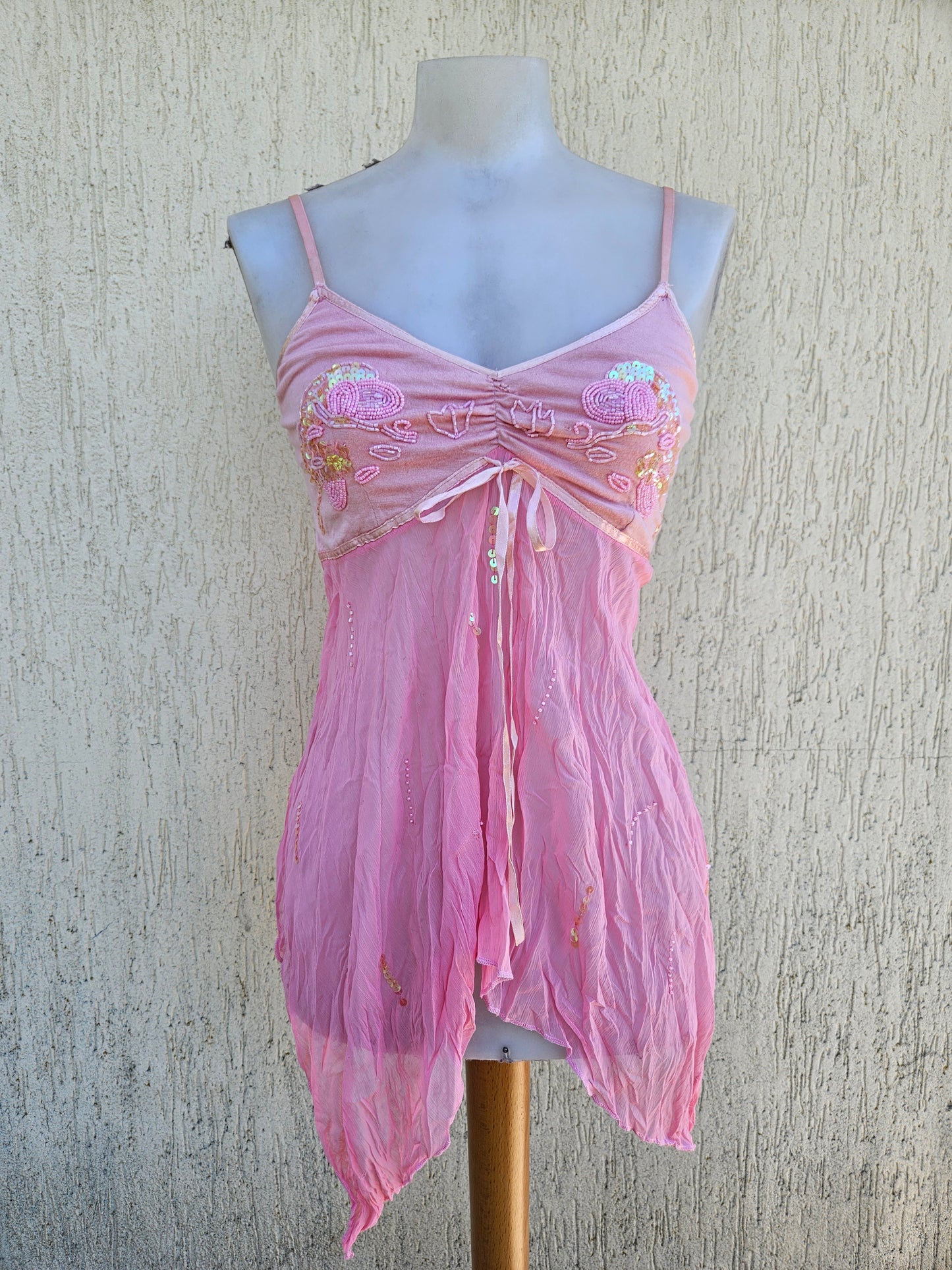 Haut en voile asymétrique rose