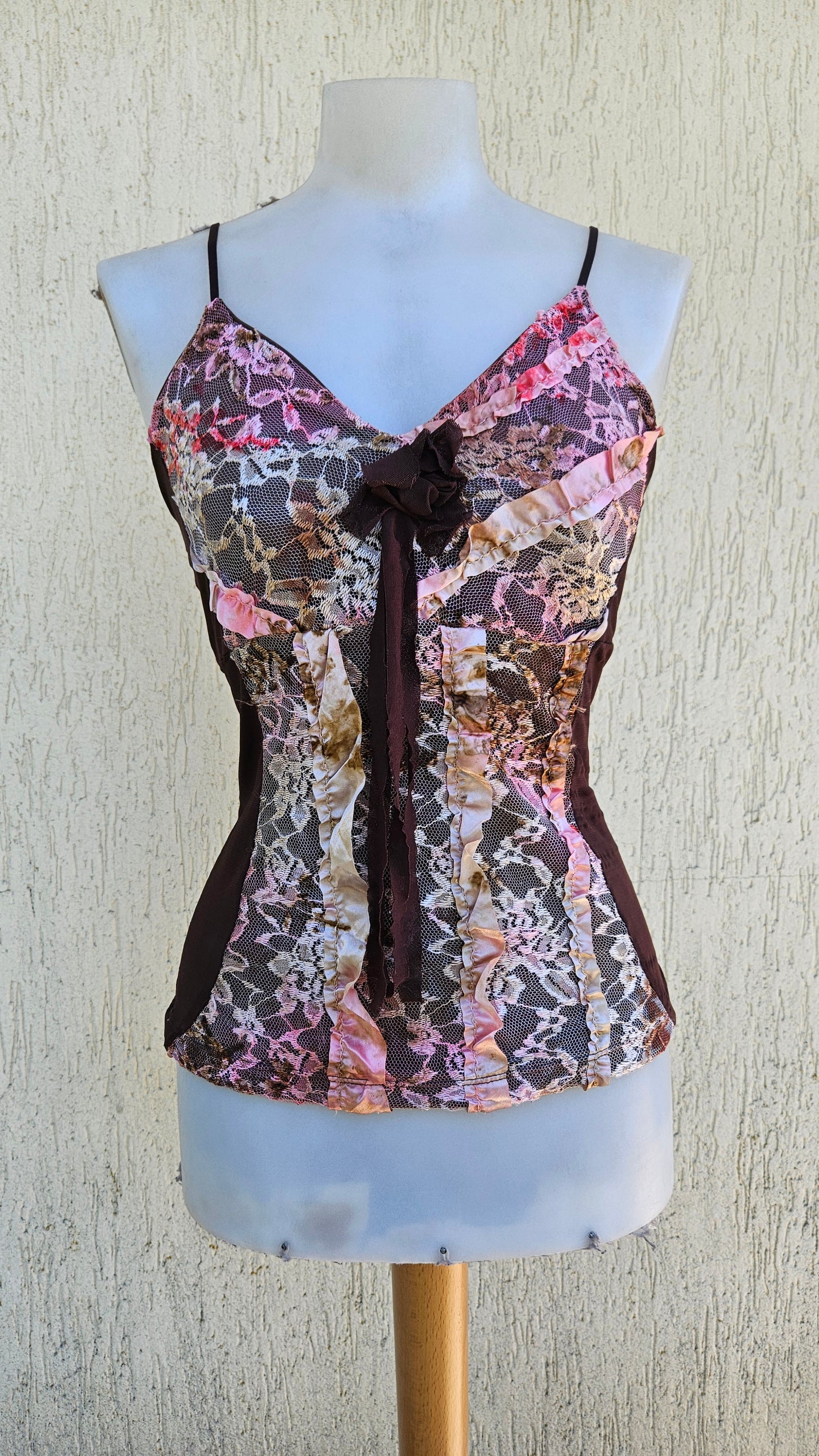 Haut marron détails floral