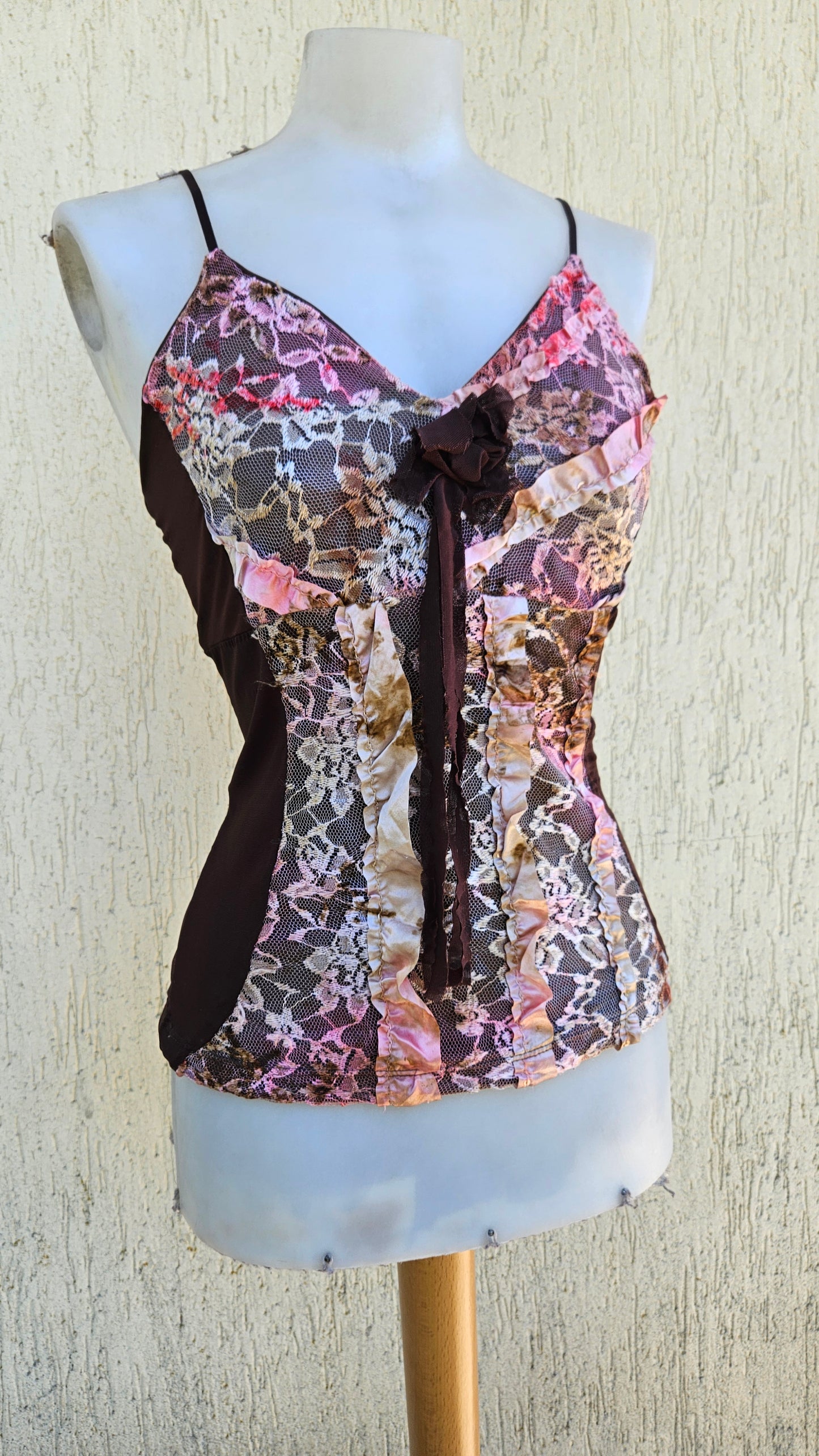 Haut marron détails floral