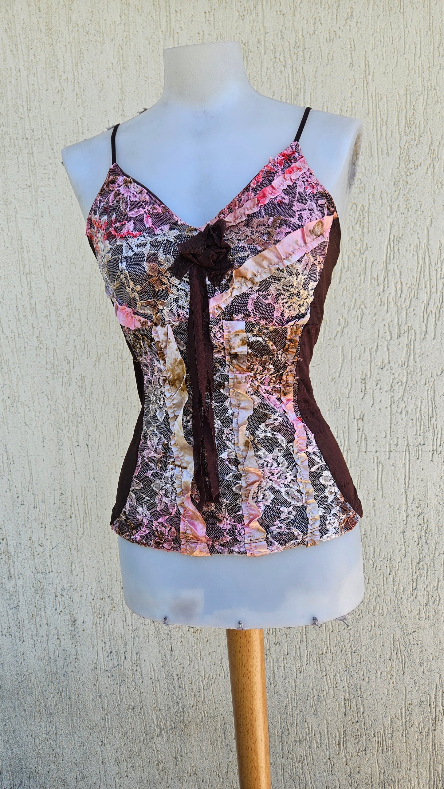 Haut marron détails floral