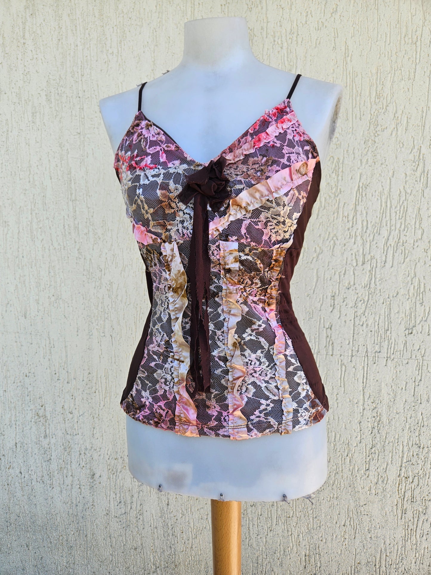 Haut marron détails floral
