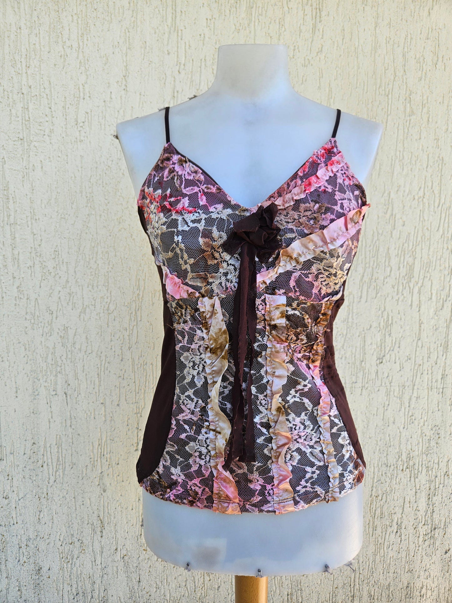 Haut marron détails floral
