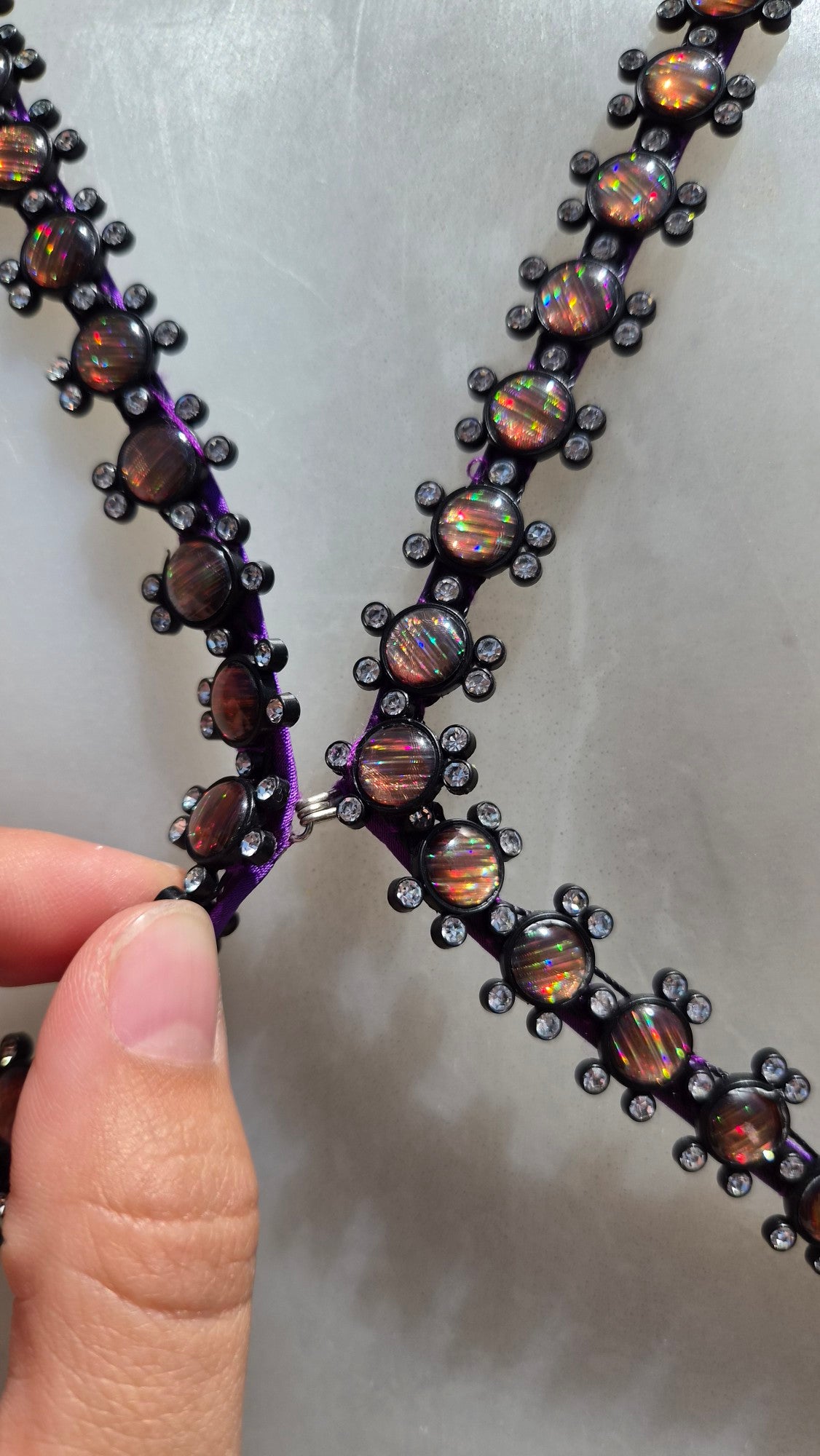 Robe dos nu brodée violette