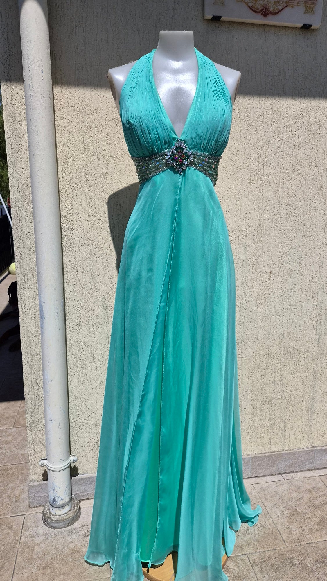 Robe bleu vert détails brodés