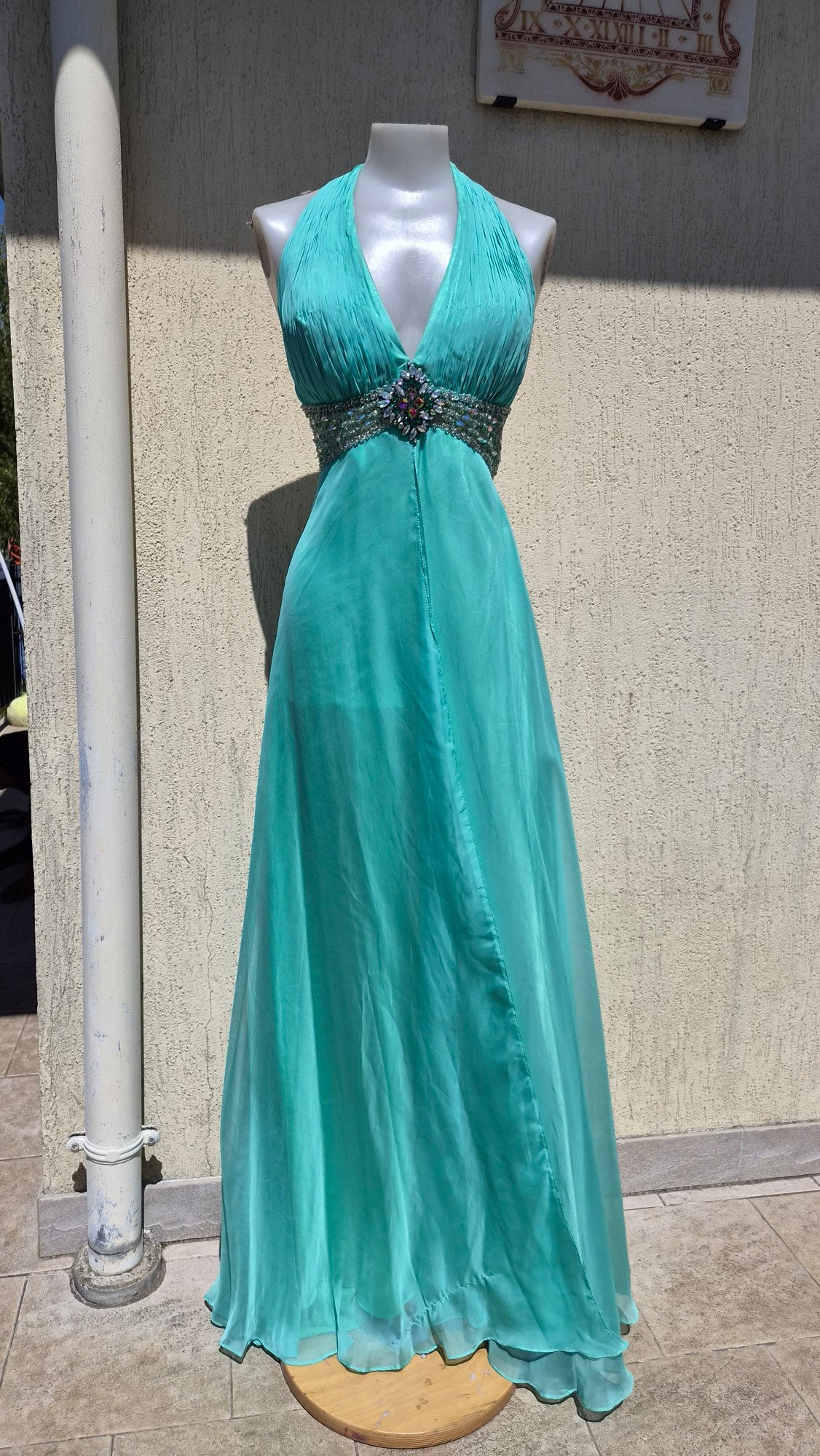 Robe bleu vert détails brodés