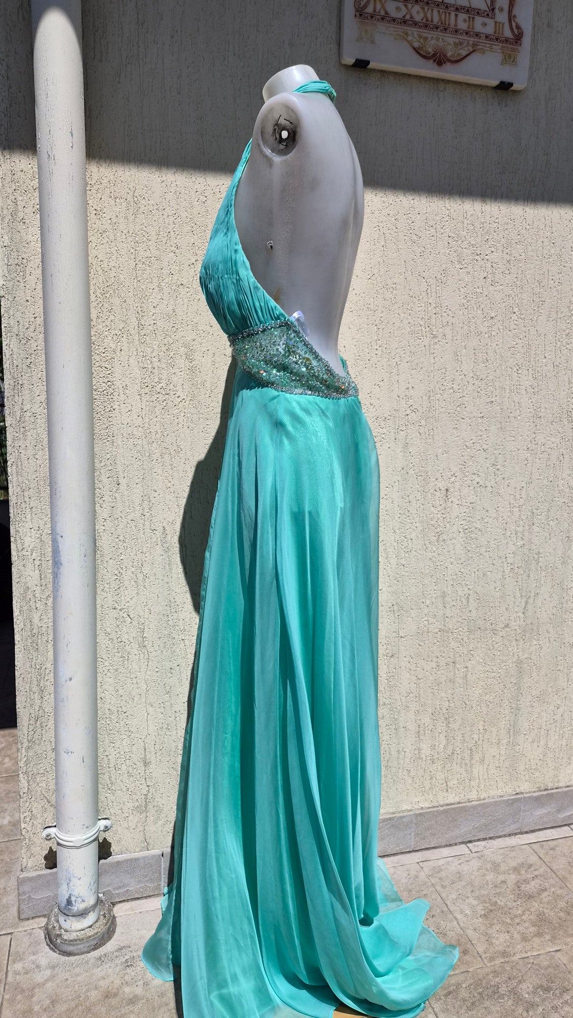 Robe bleu vert détails brodés