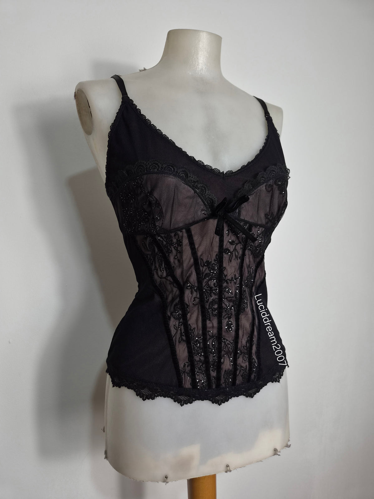 Haut en voile motif corset
