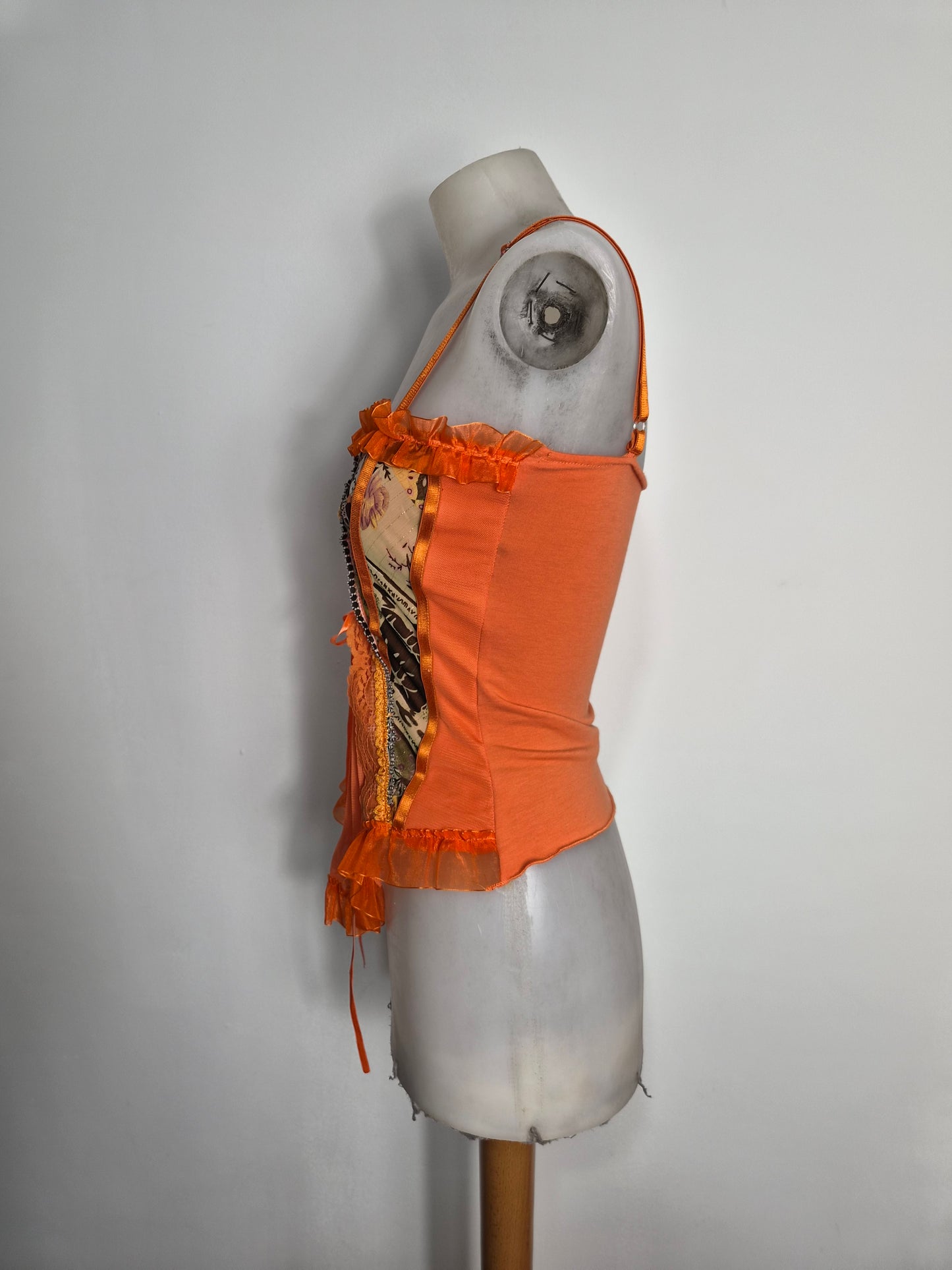 Haut asymétrique à laçage orange