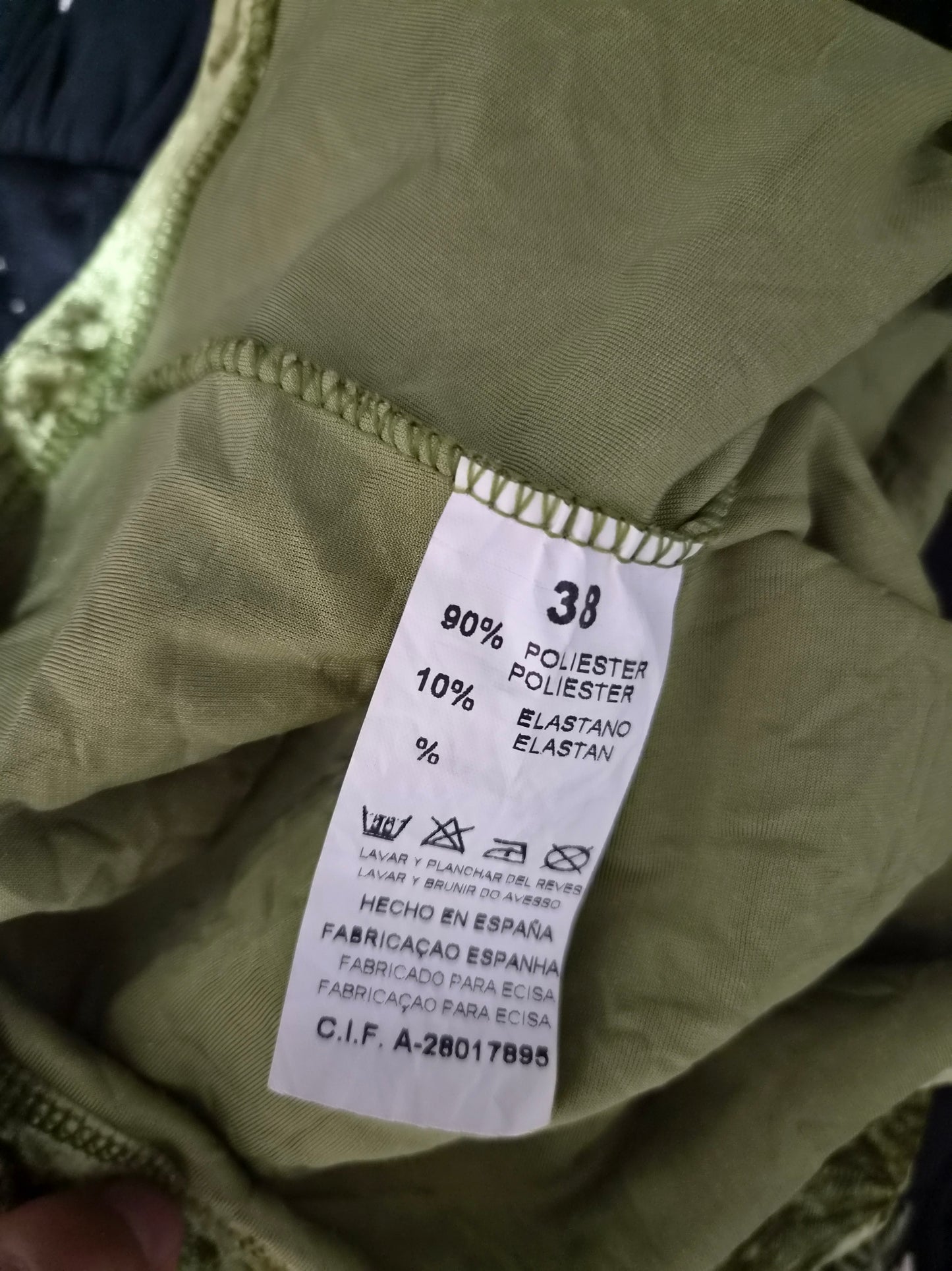 Haut en velours détails dentelle