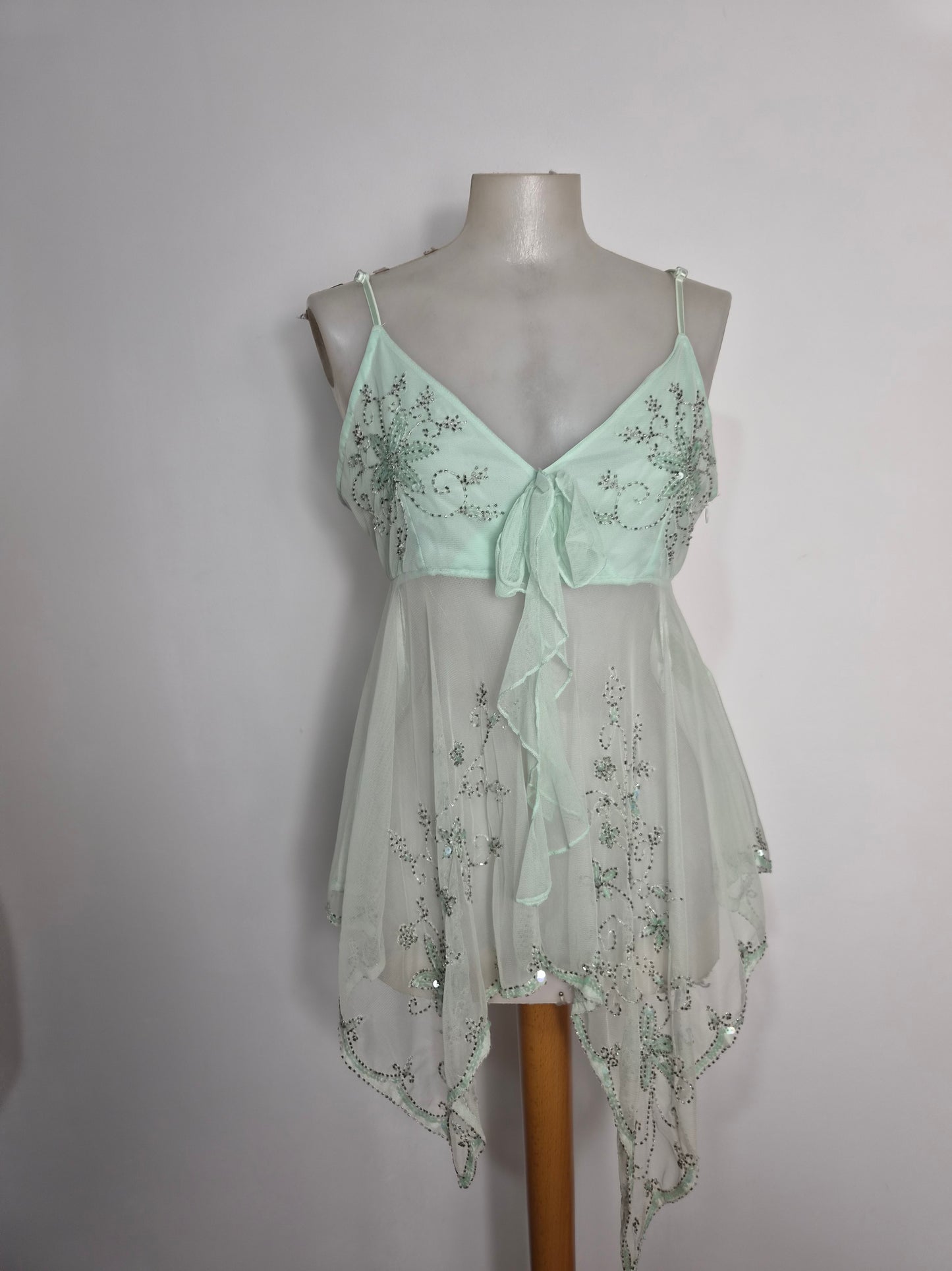 Haut en voile asymétrique brodé bleu