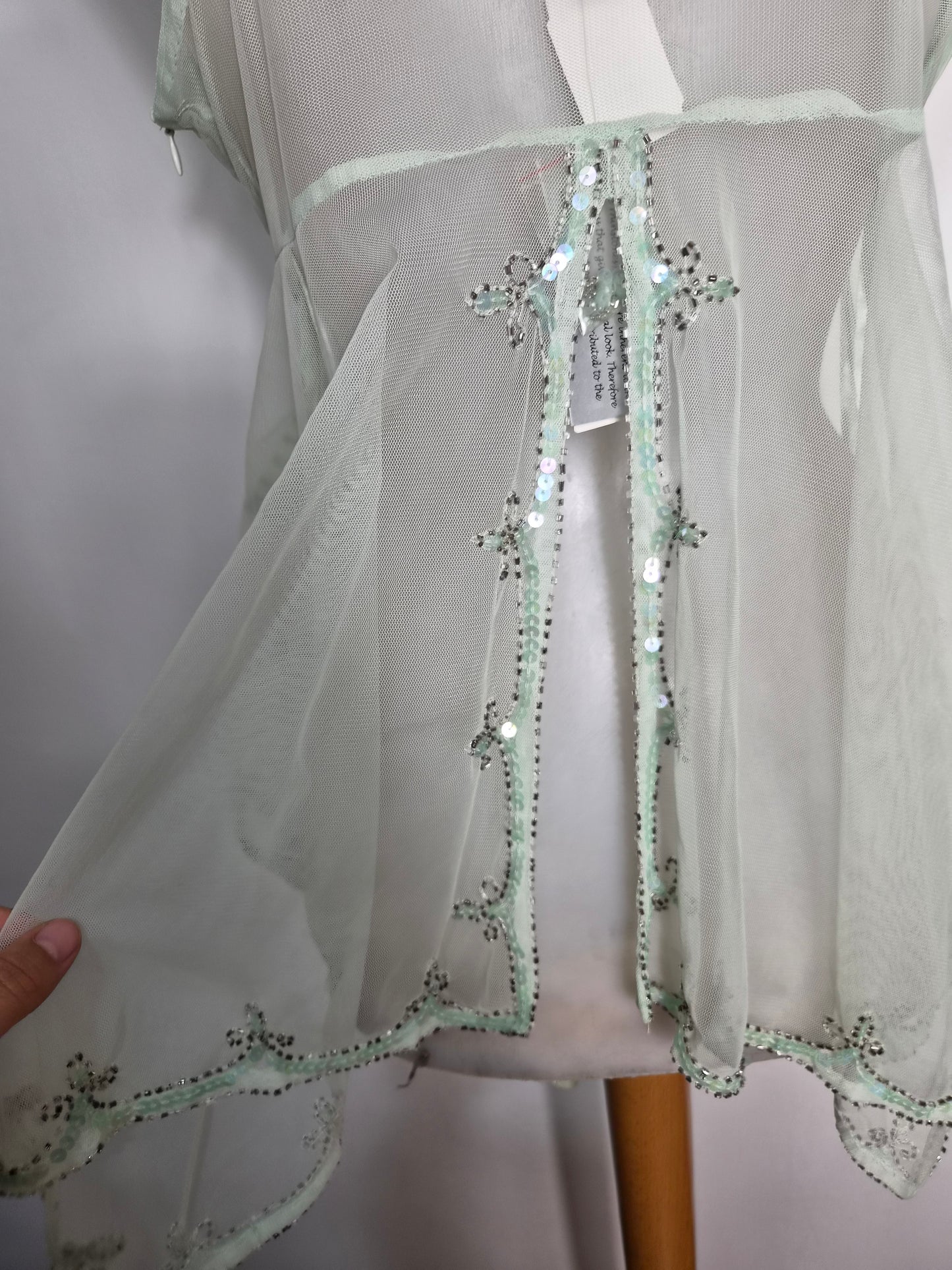 Haut en voile asymétrique brodé bleu
