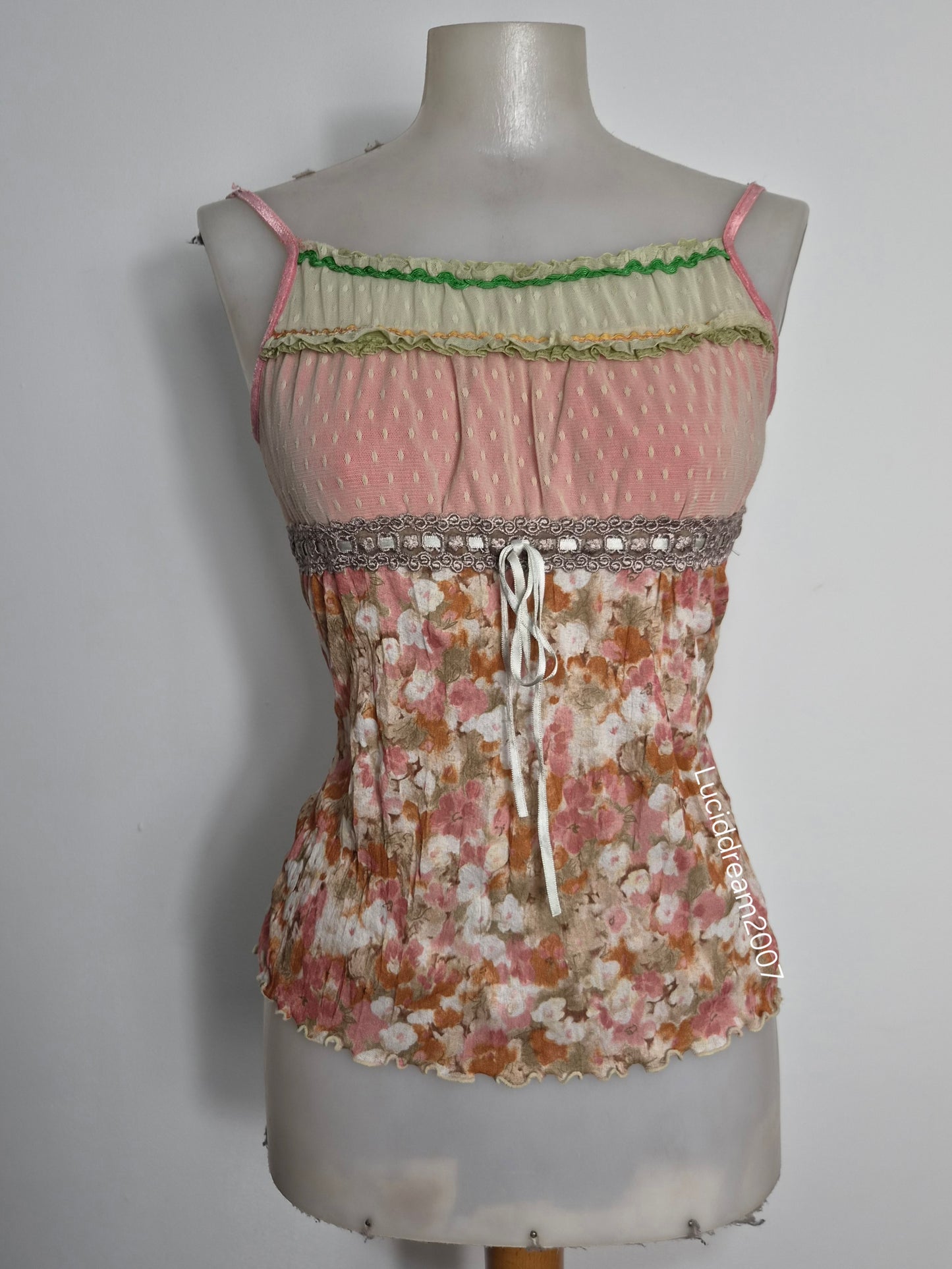 Haut multimatière motif floral