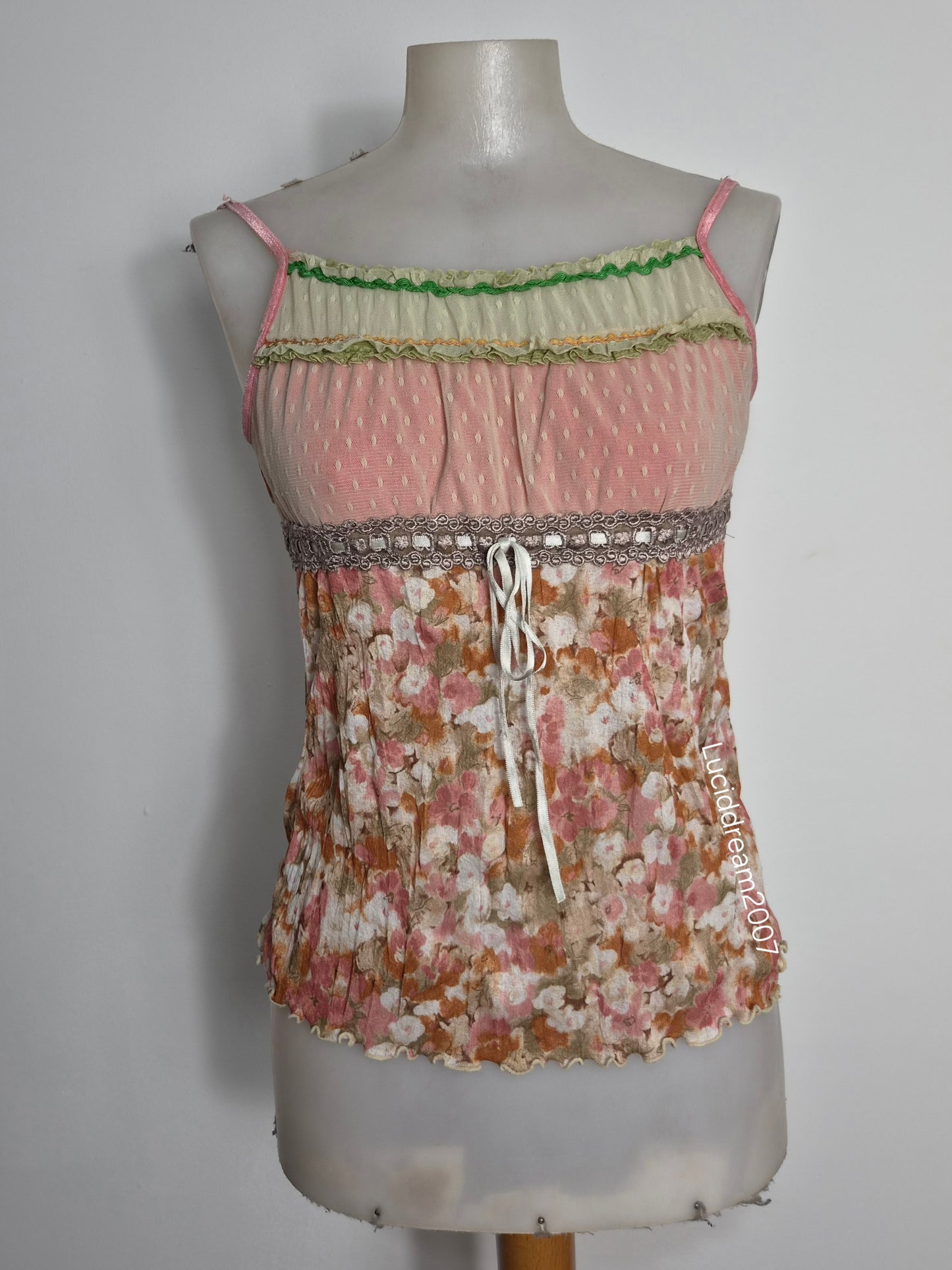 Haut multimatière motif floral