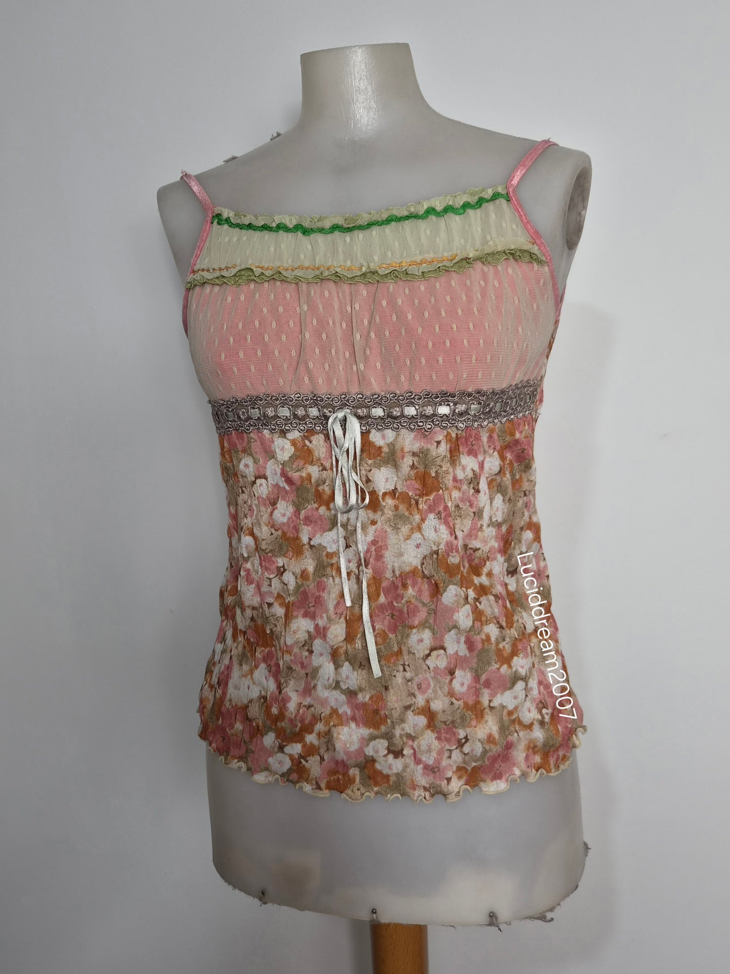 Haut multimatière motif floral