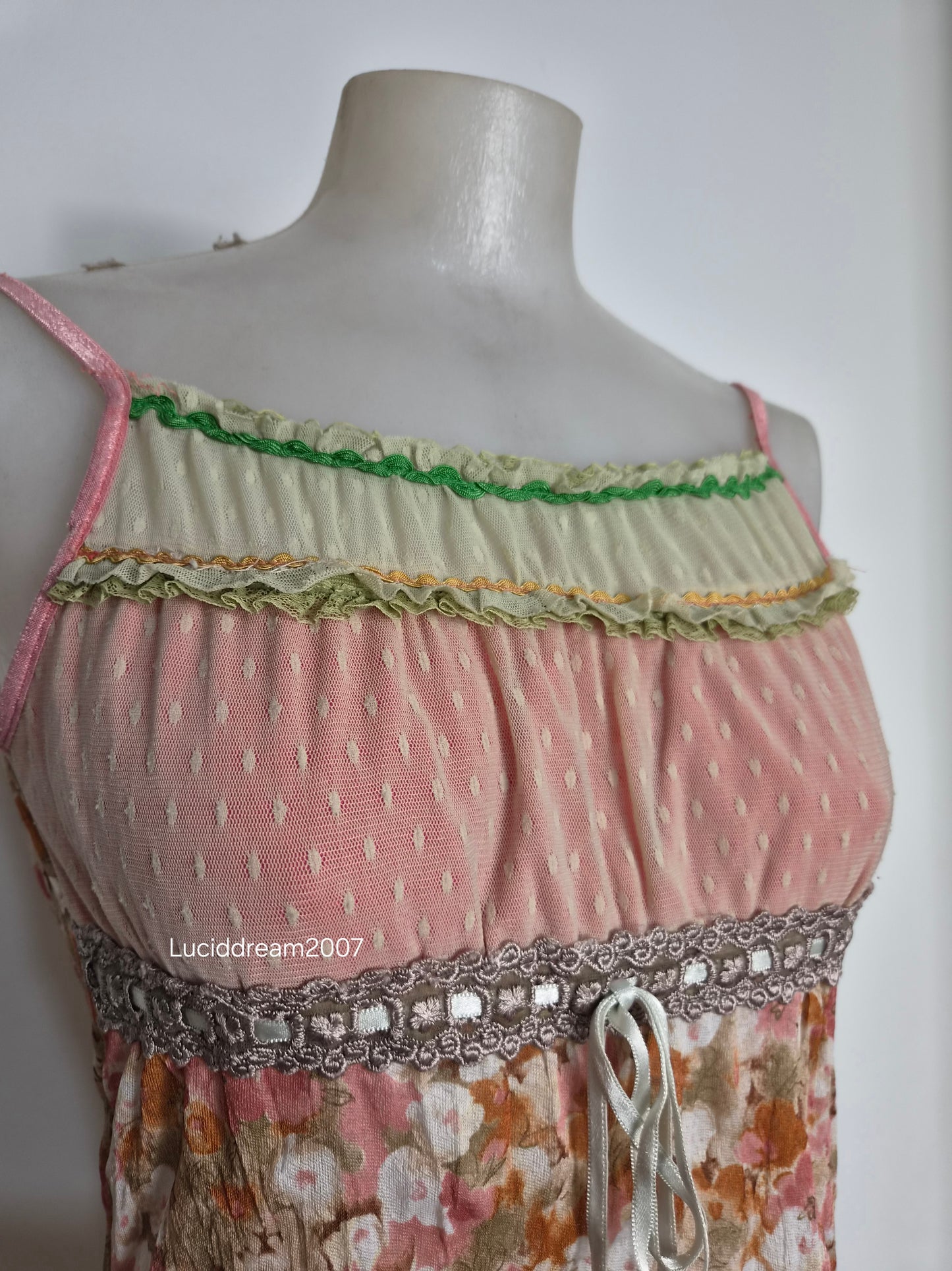 Haut multimatière motif floral