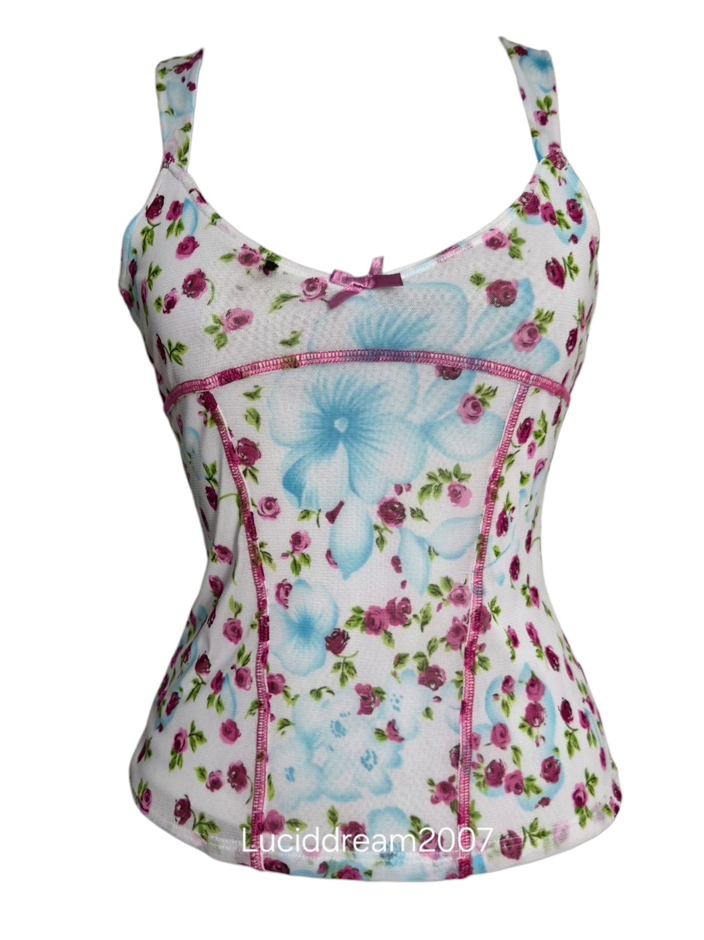 Haut en voile fleuri