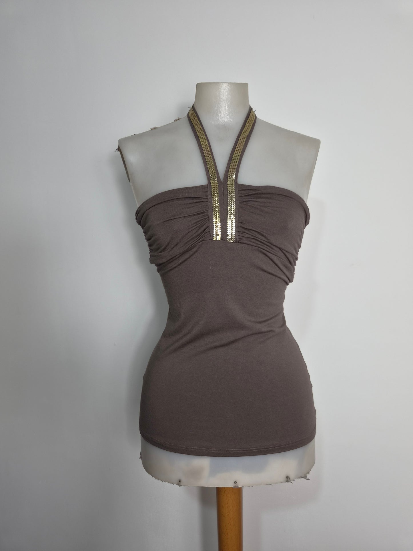 Haut dos nu marron détails strass