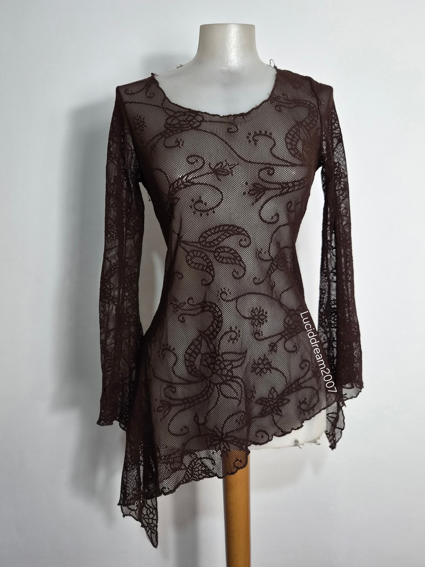 Haut asymétrique en dentelle marron