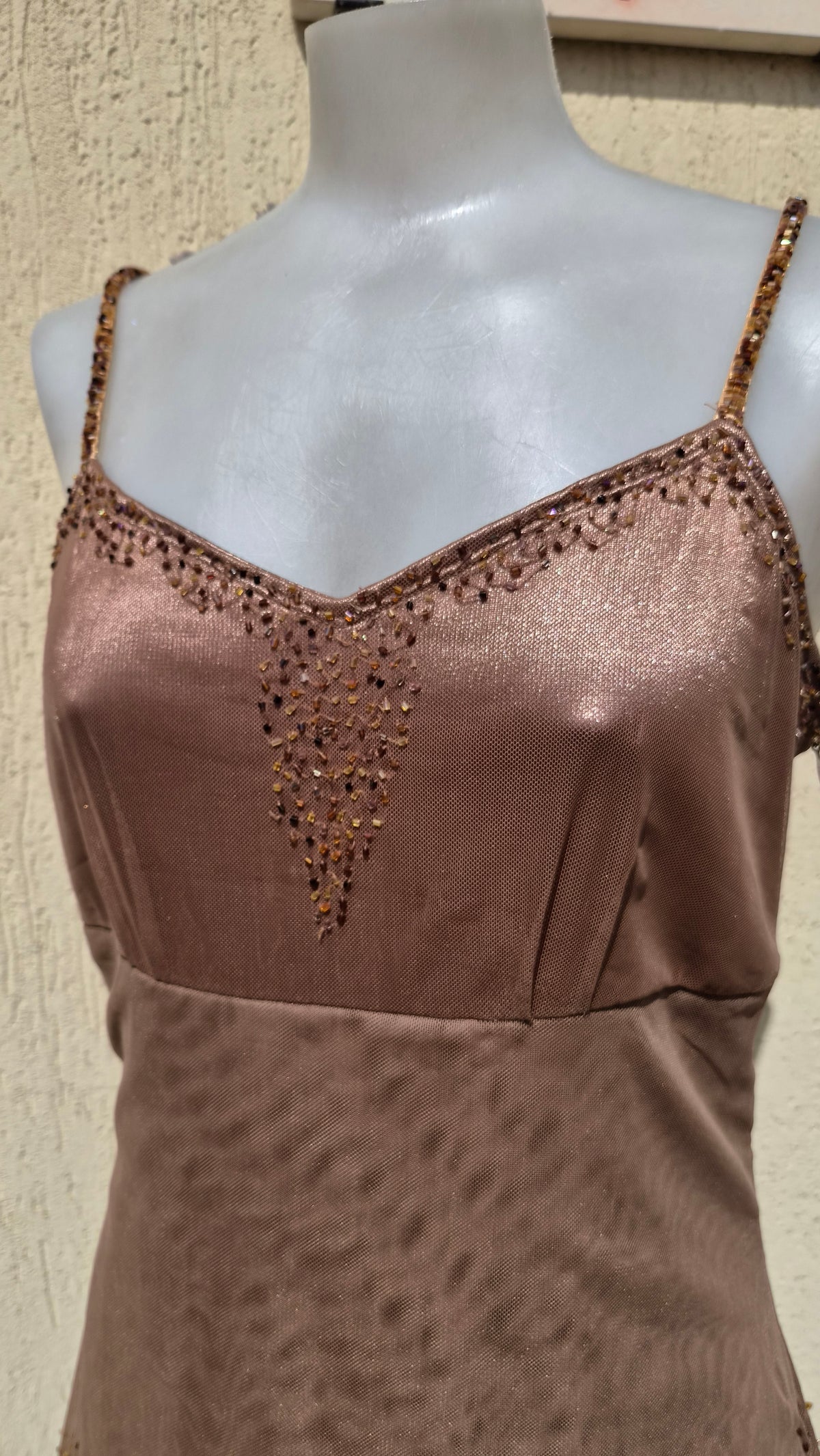 Robe brodée Aftershock